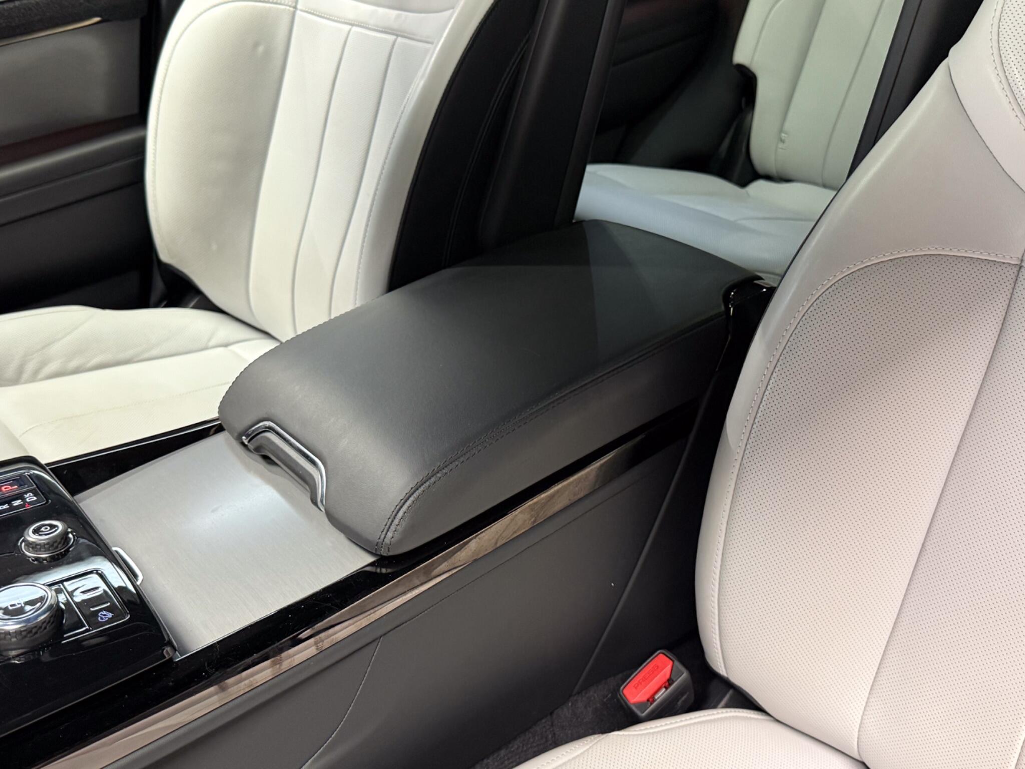 Land Rover Range Rover Sport view 47