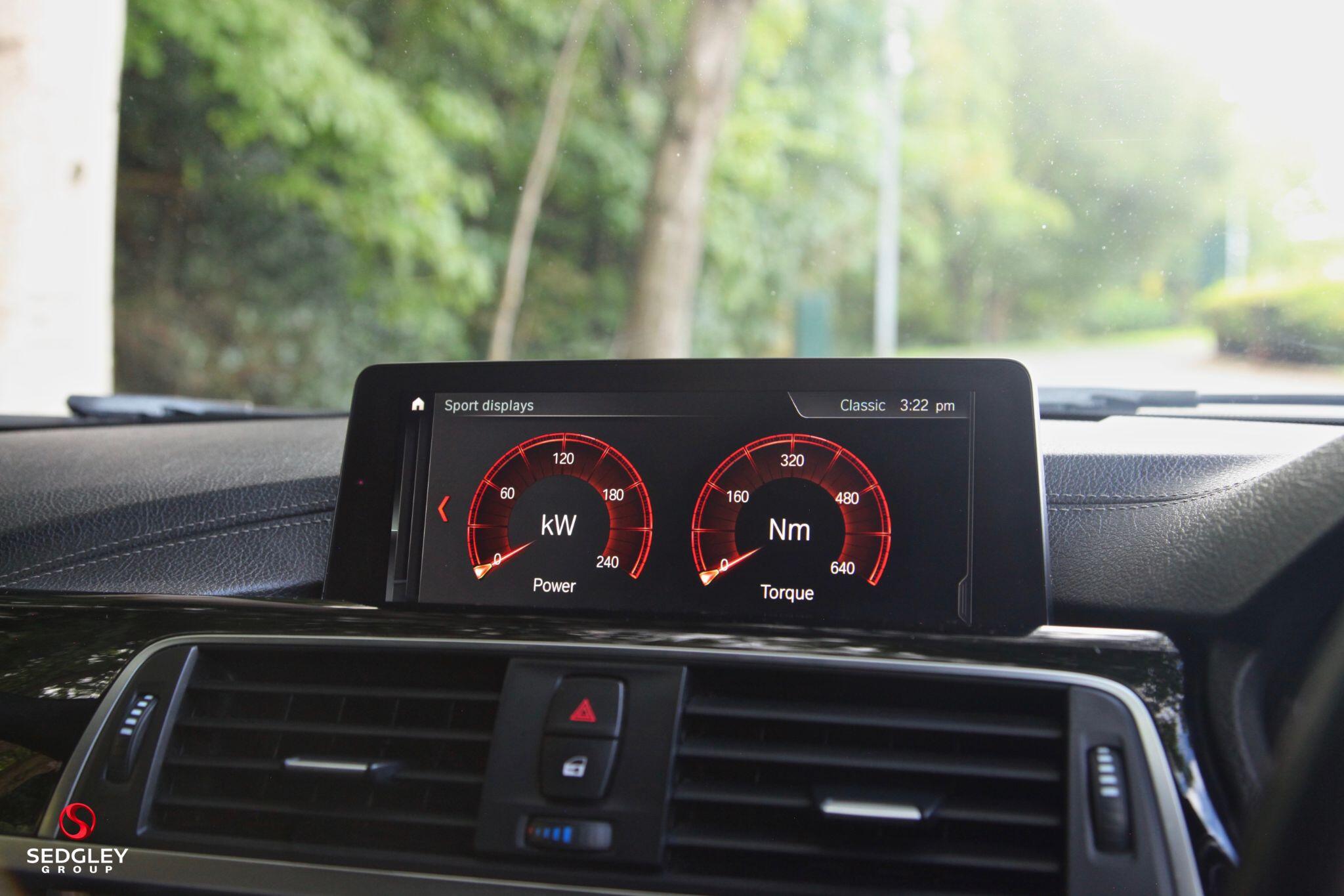 BMW 3 Series view 30