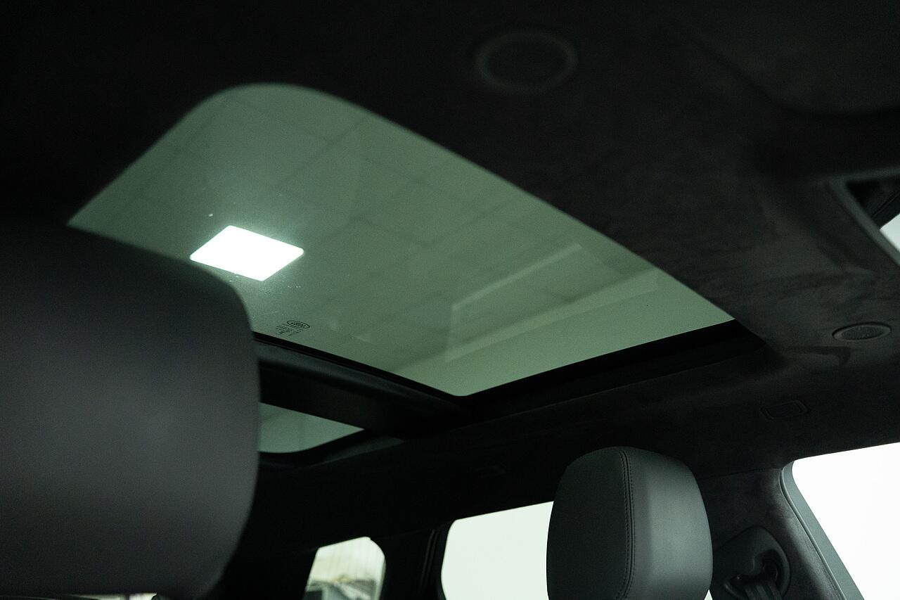 Land Rover Range Rover Evoque view 20