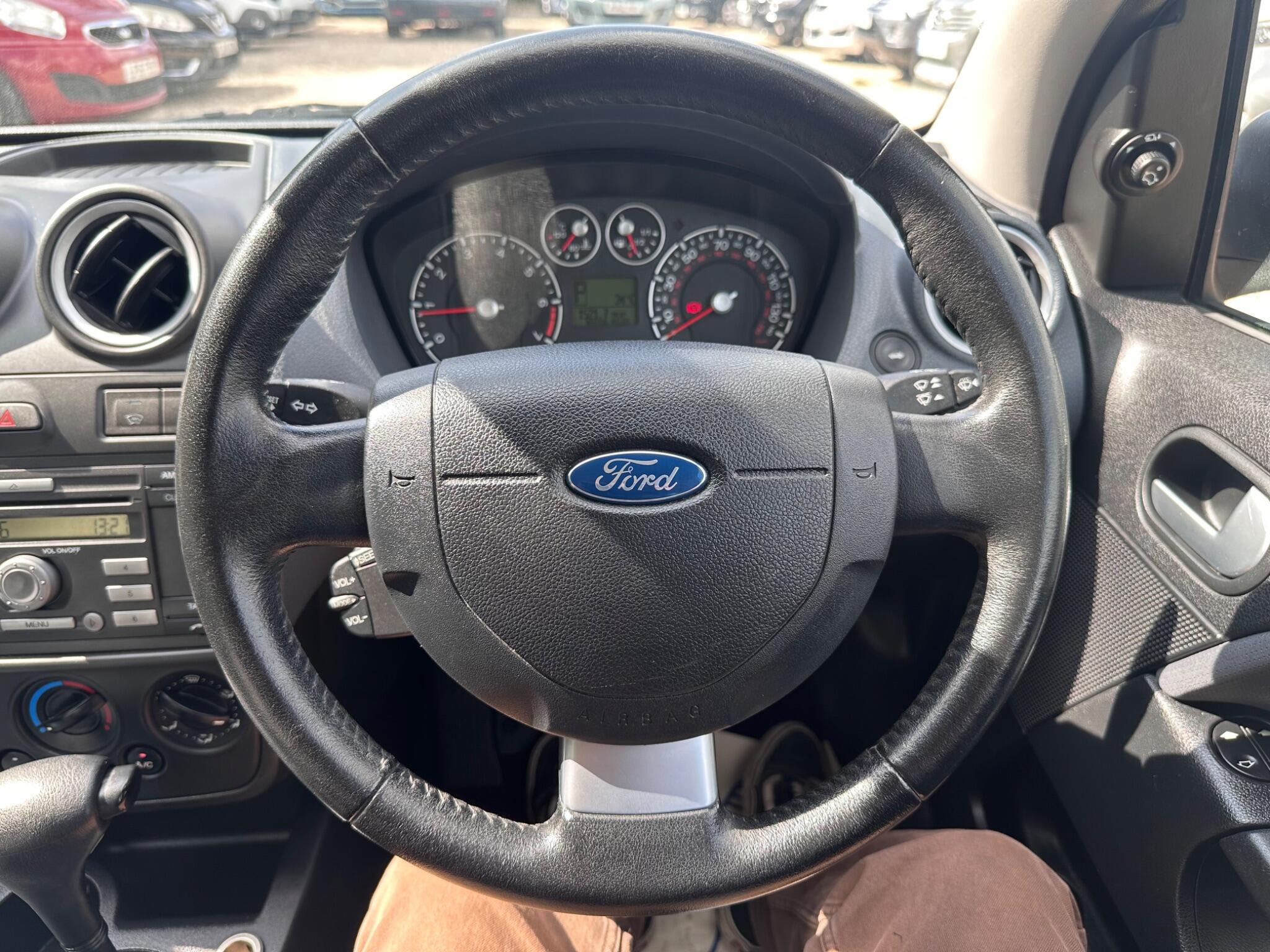 Ford Fiesta view 27