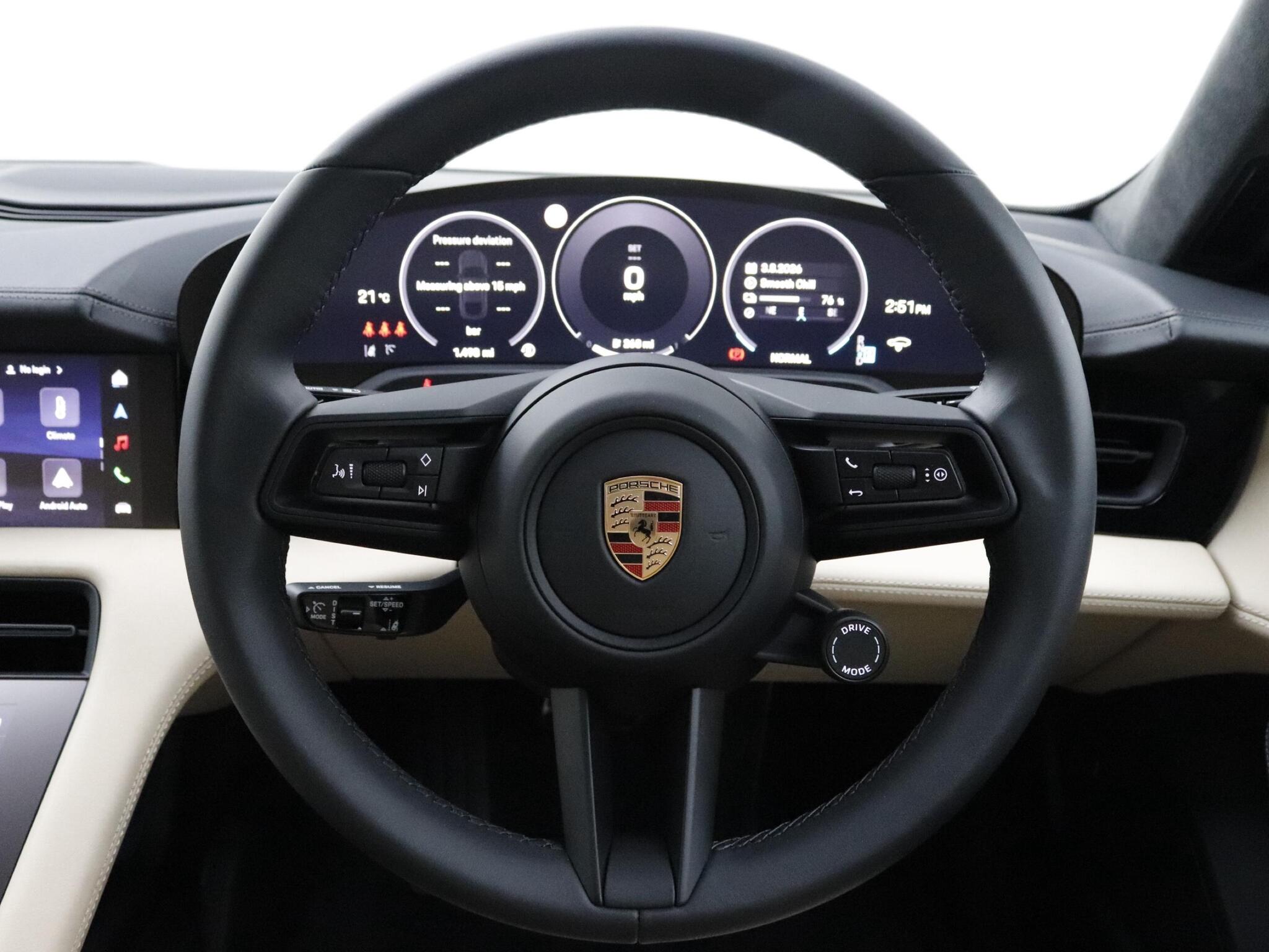 Porsche Taycan view 11