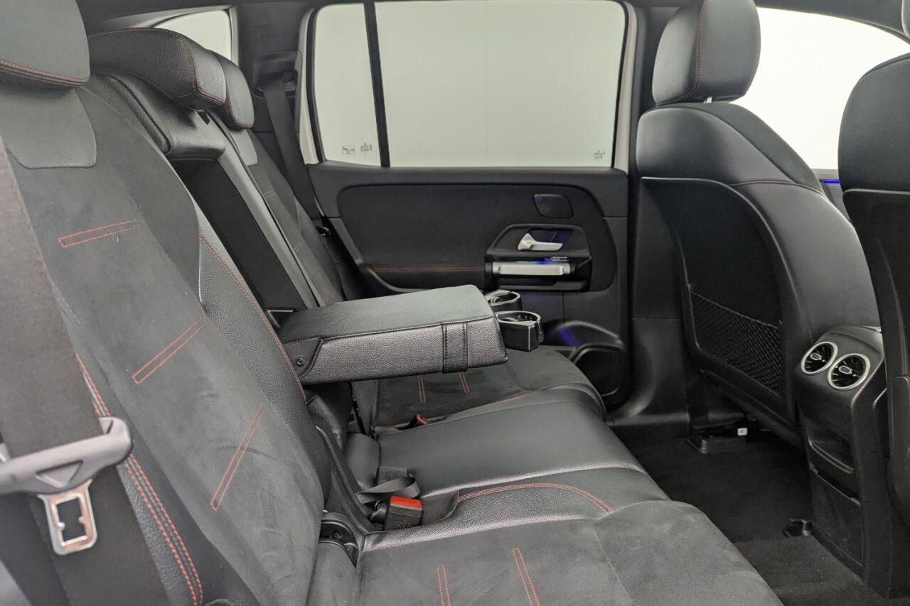 Mercedes-Benz Eqb view 16