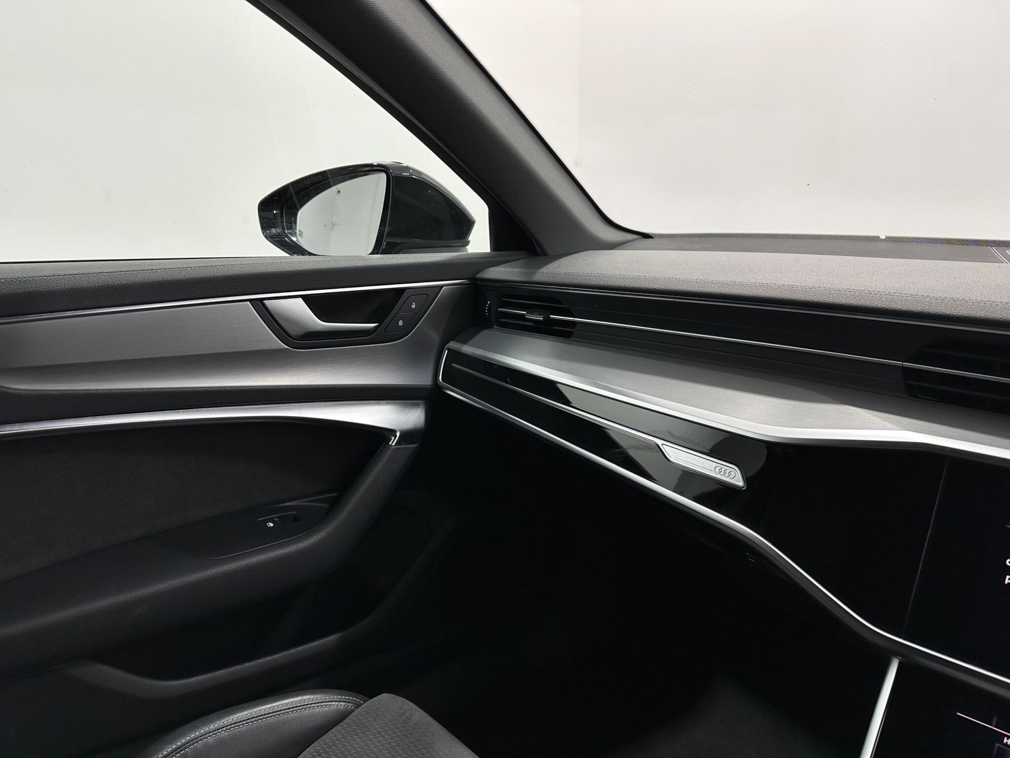 Audi A6 view 27