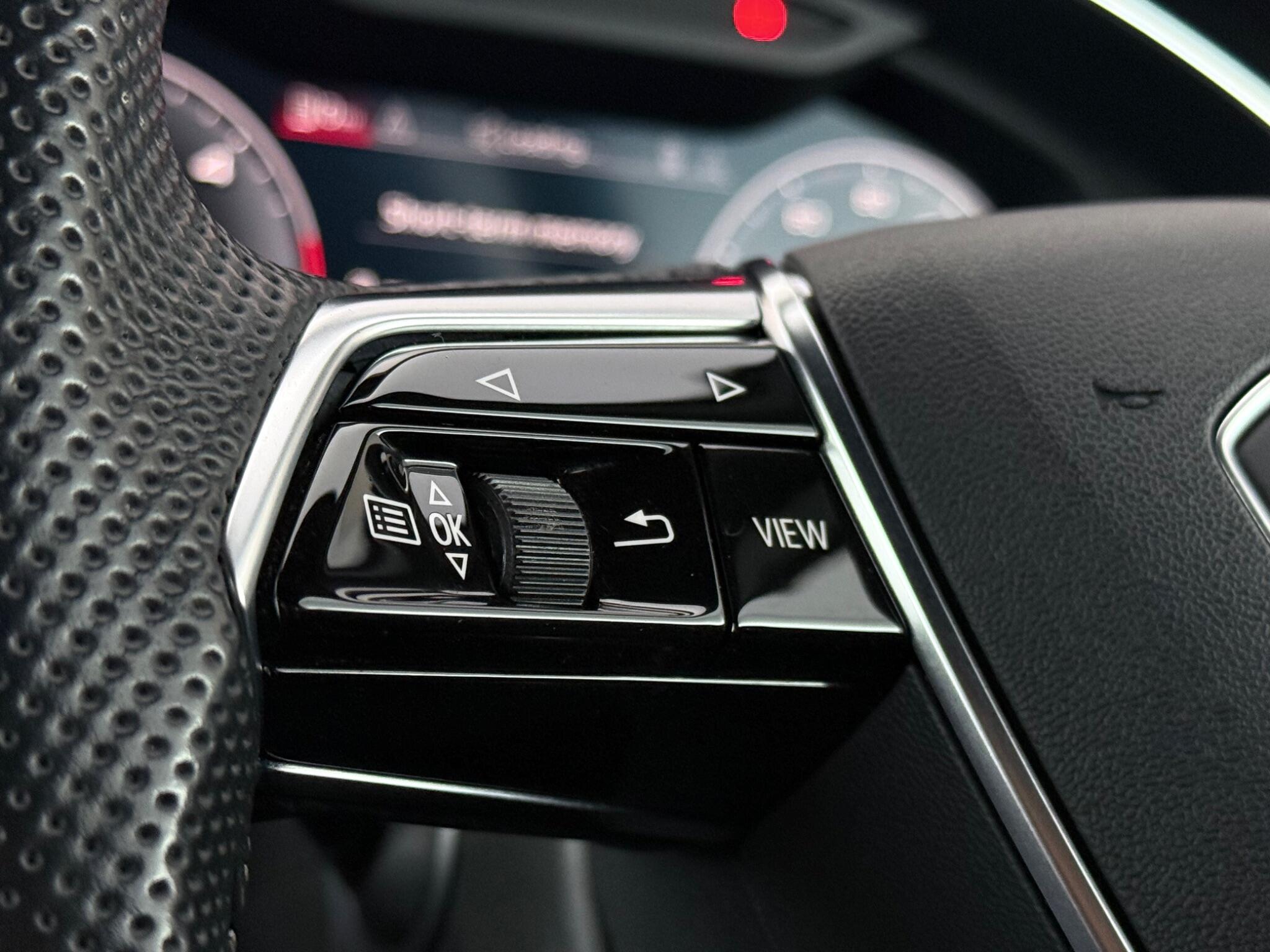 Audi A6 view 14