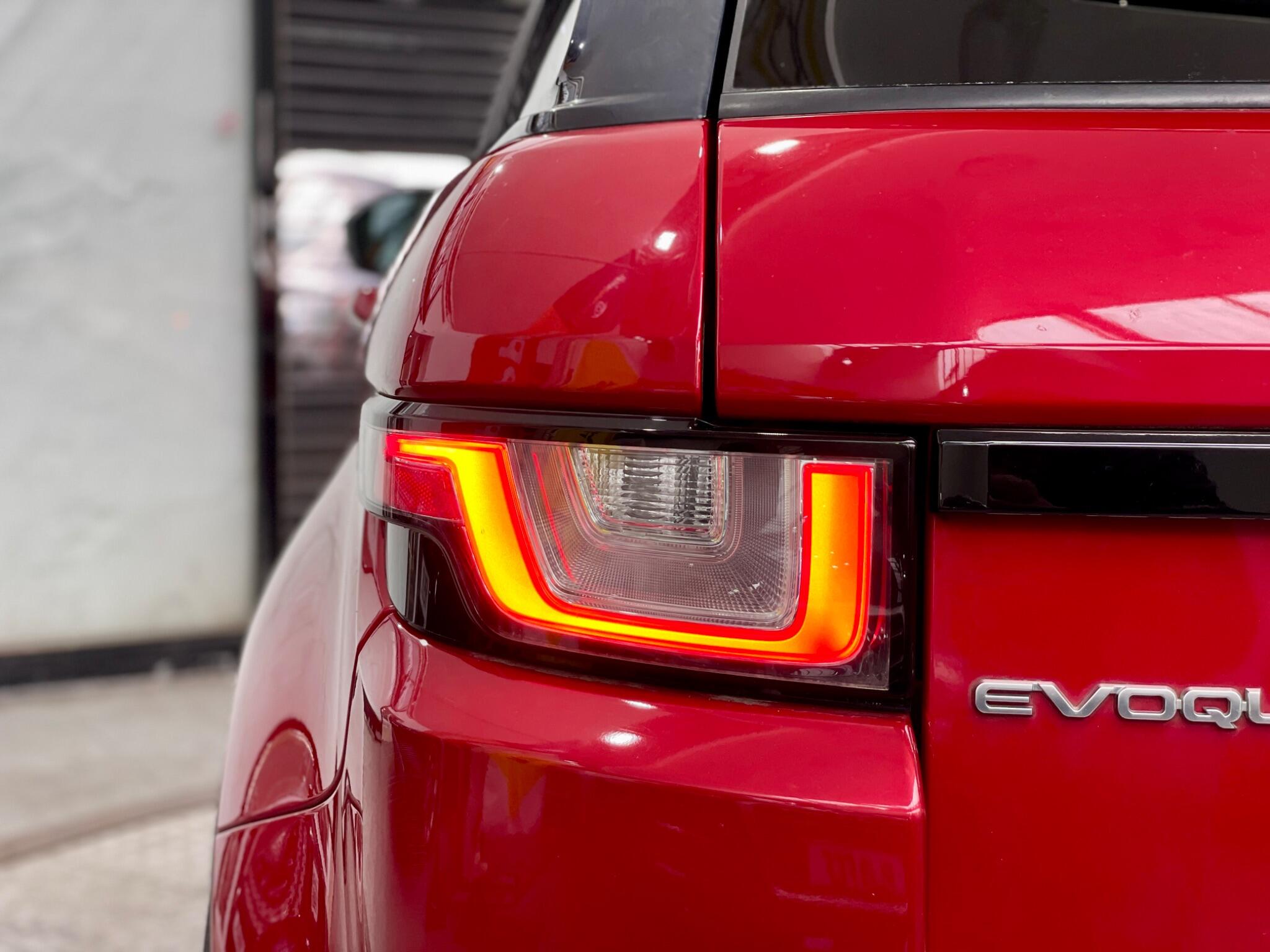 Land Rover Range Rover Evoque view 25