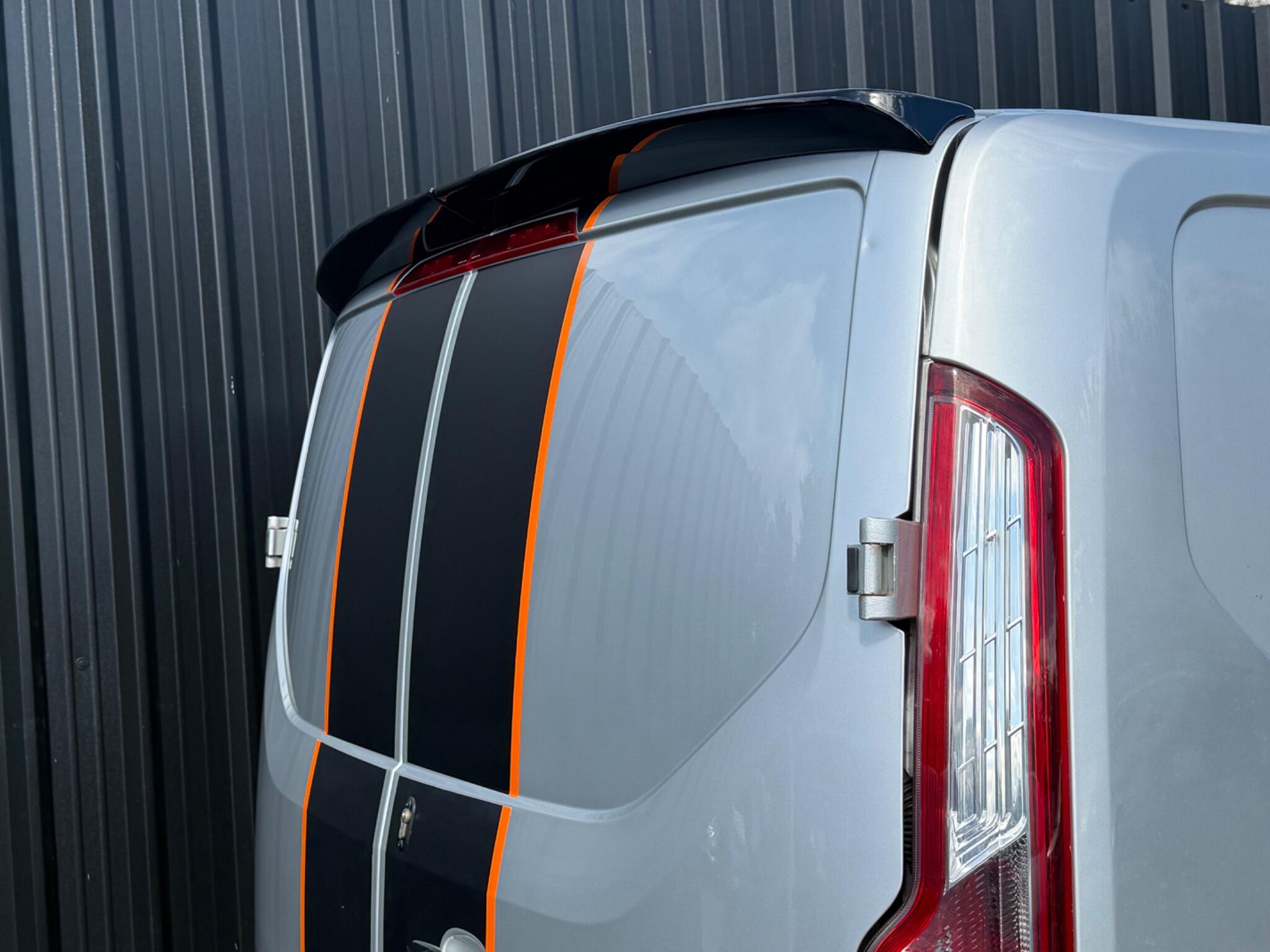 Ford Transit Custom view 40