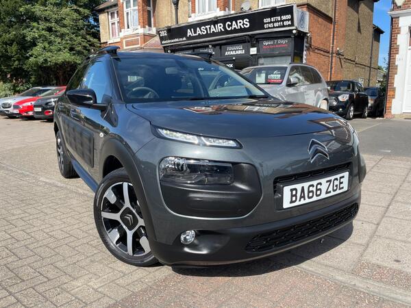 Grey 2016 Citroen C4 Cactus Hatchback Front-wheel drive Manual
