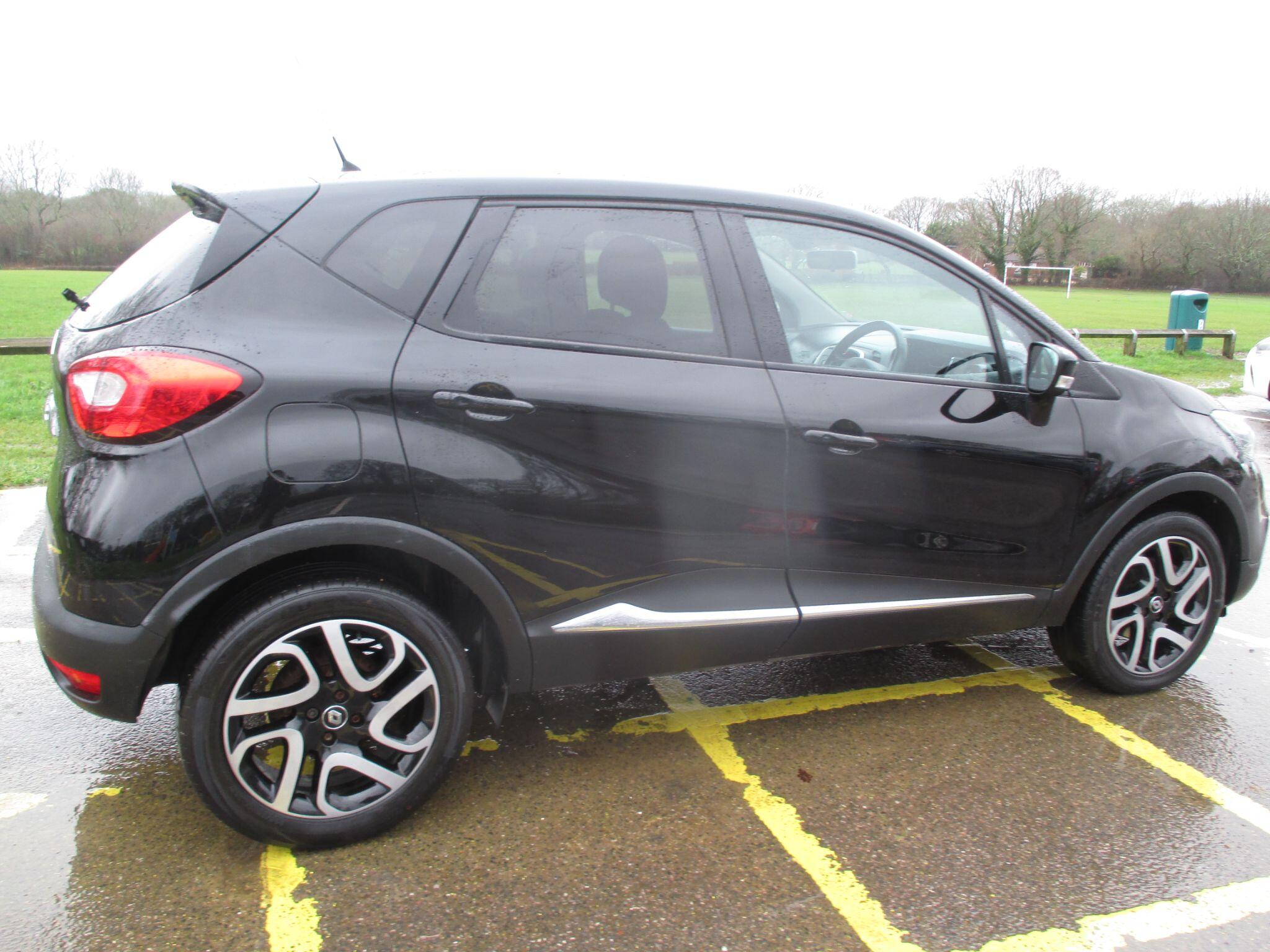 2017 Renault Captur 1.2 TCe ENERGY Dynamique S Nav Euro 6 (s/s) 5dr • 67,252 miles image 8