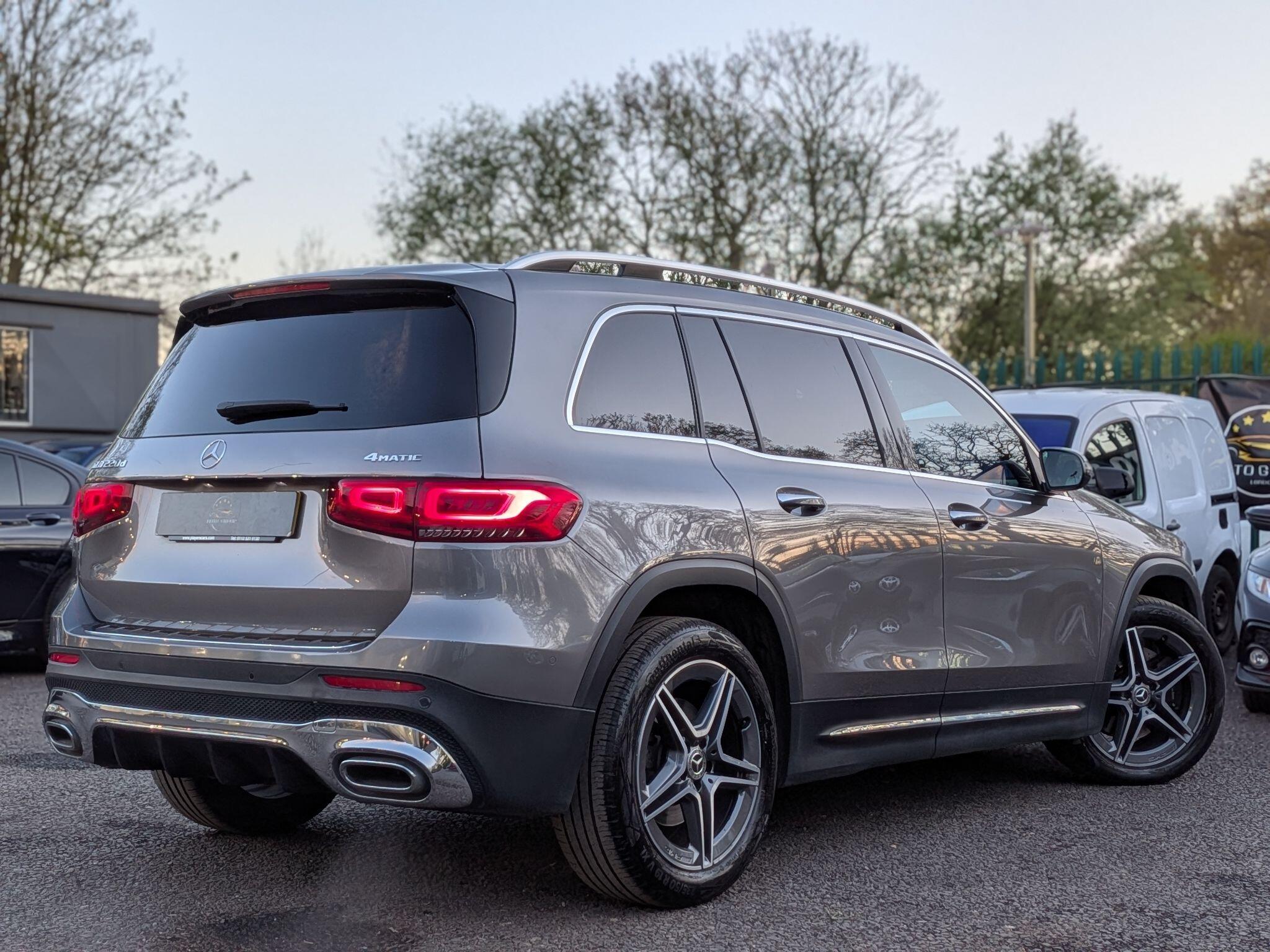 Mercedes-Benz GLB view 7