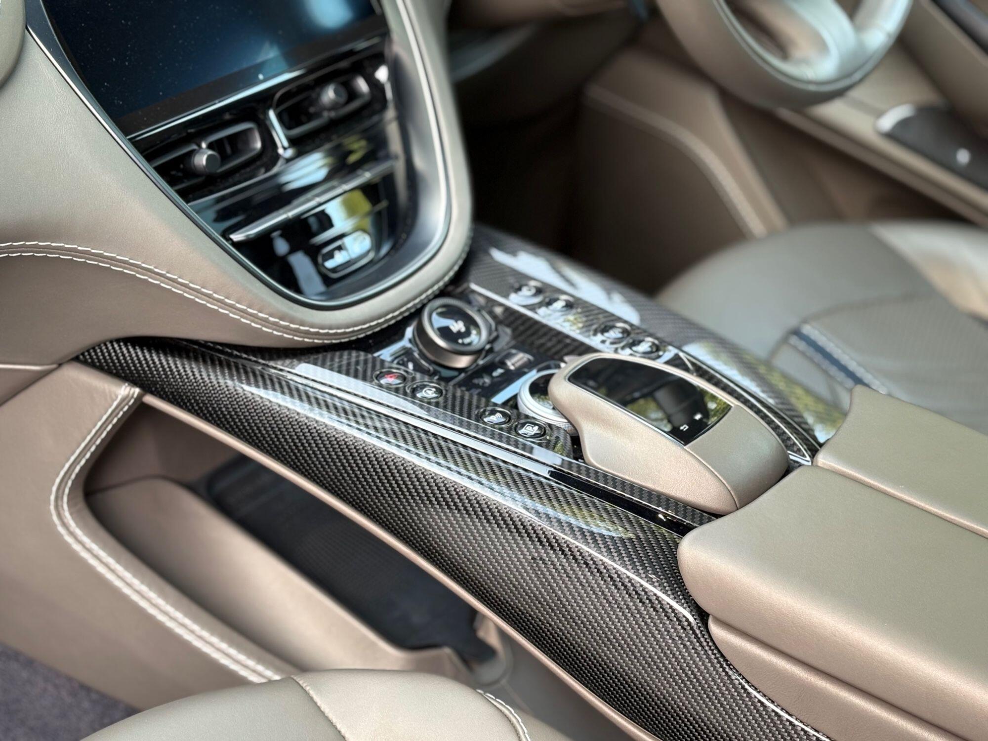 Aston Martin DBX view 14