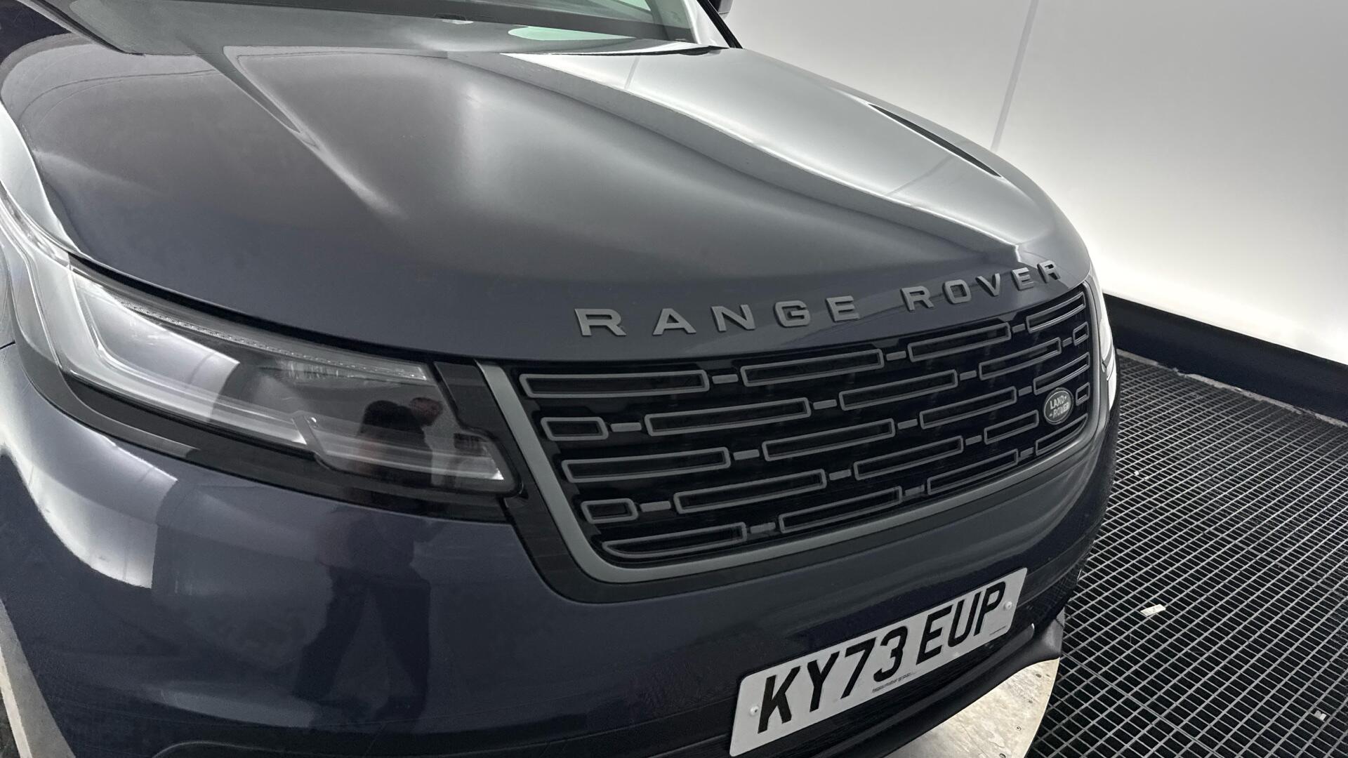 Land Rover Range Rover Velar view 24