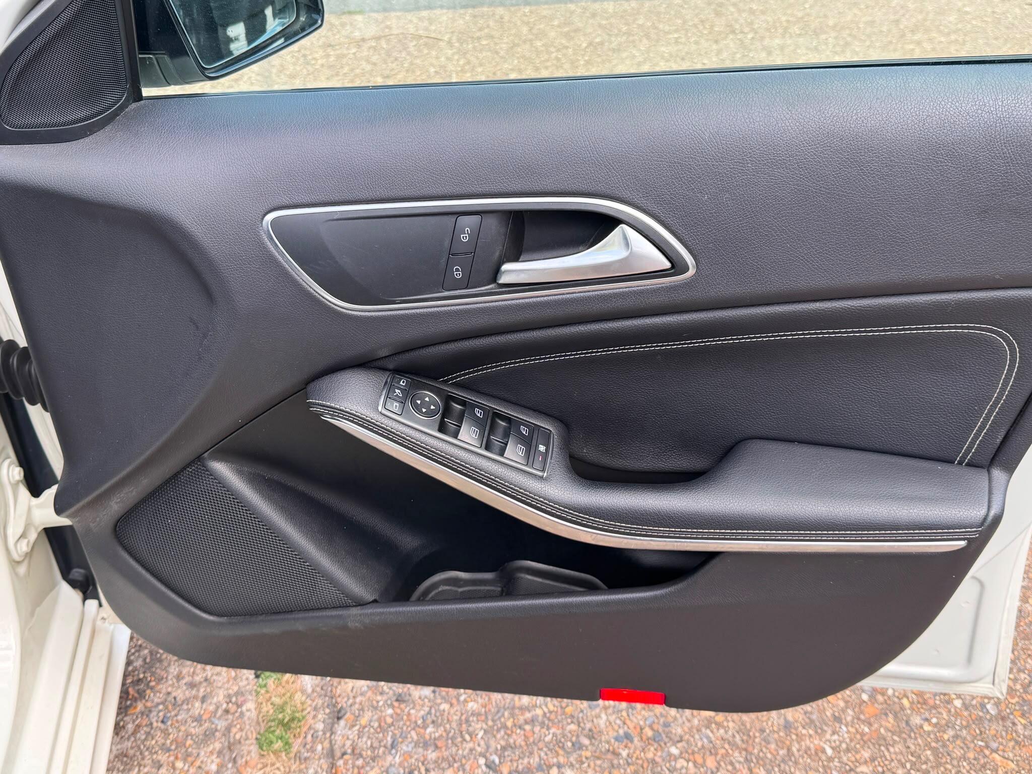 Mercedes-Benz A Class view 32