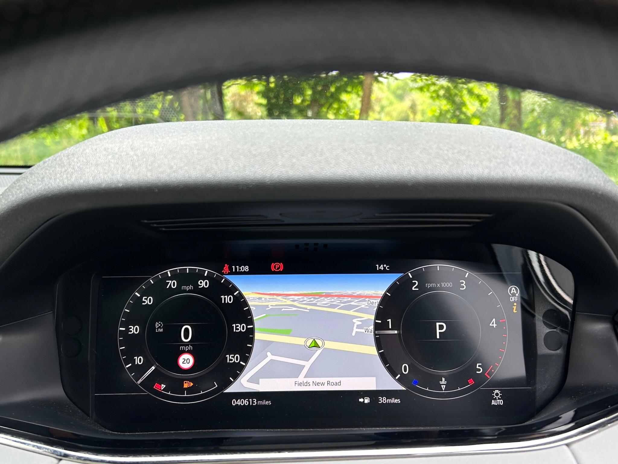 Land Rover Range Rover Evoque view 26