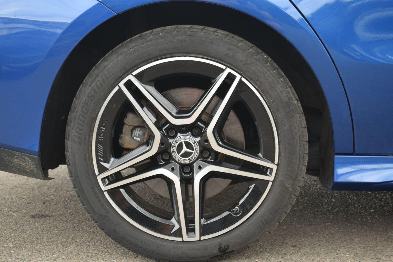 Mercedes-Benz Cla view 8