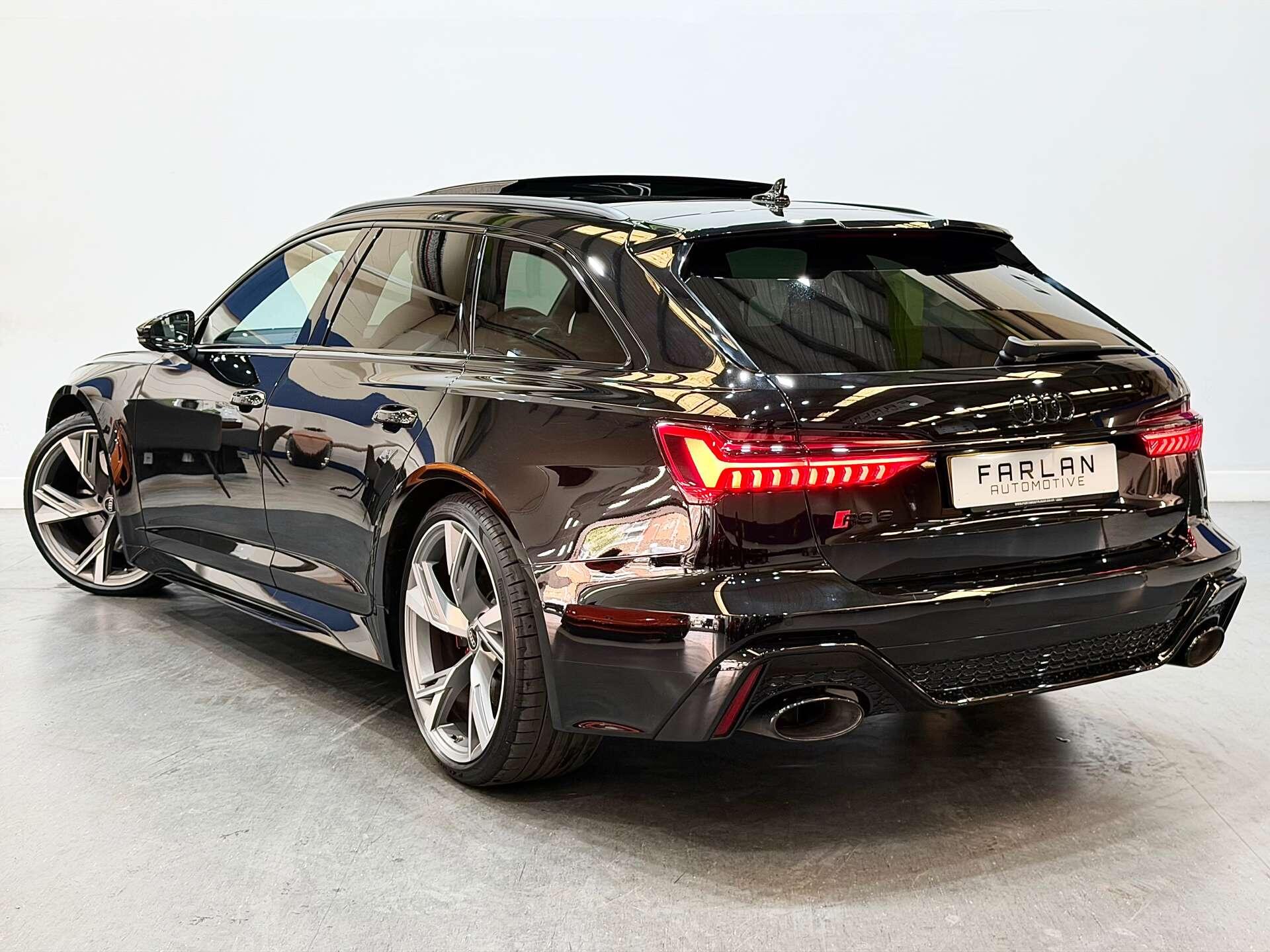 Audi RS6 view 25