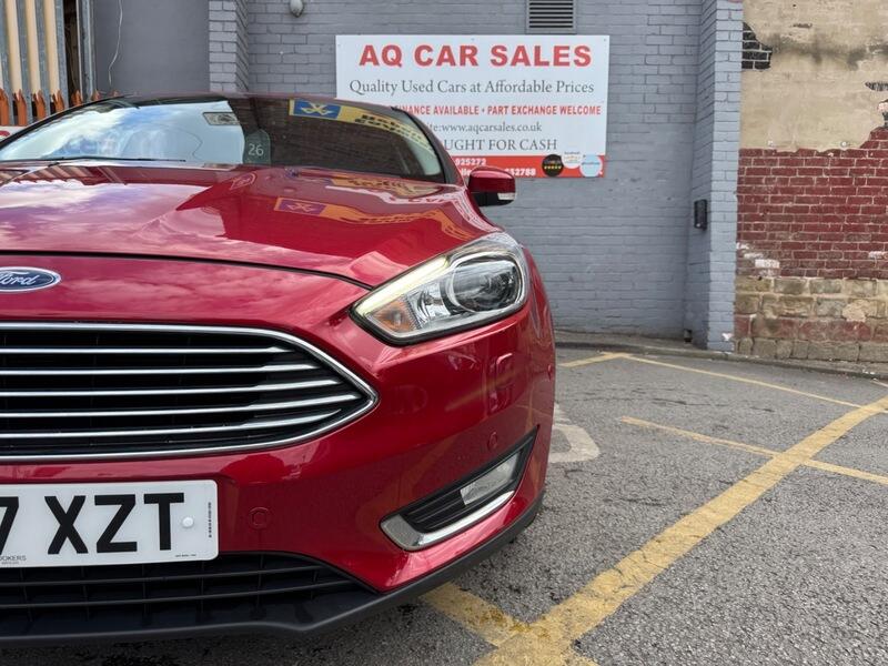 Ford Focus view 29