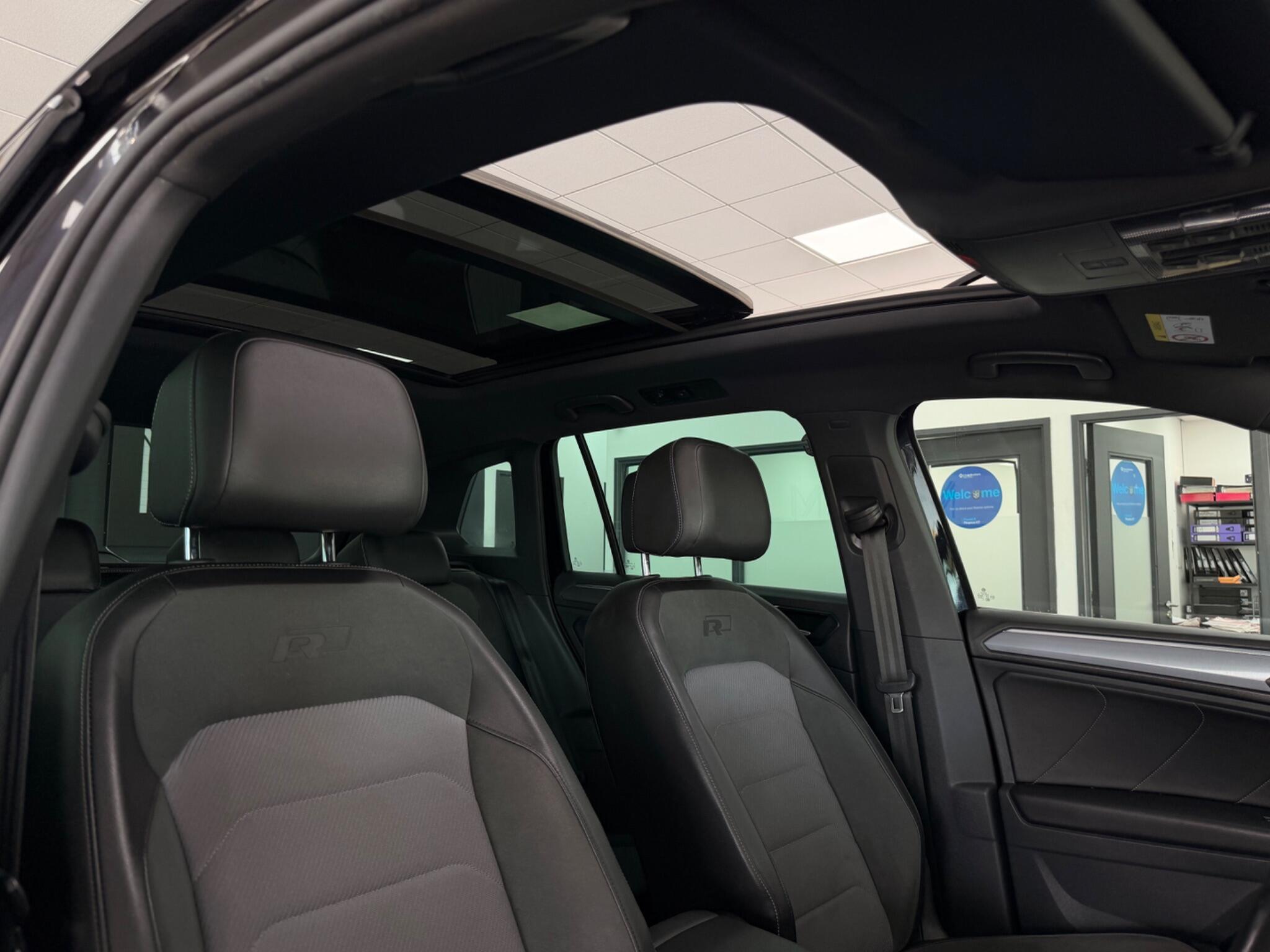 Volkswagen Tiguan view 19