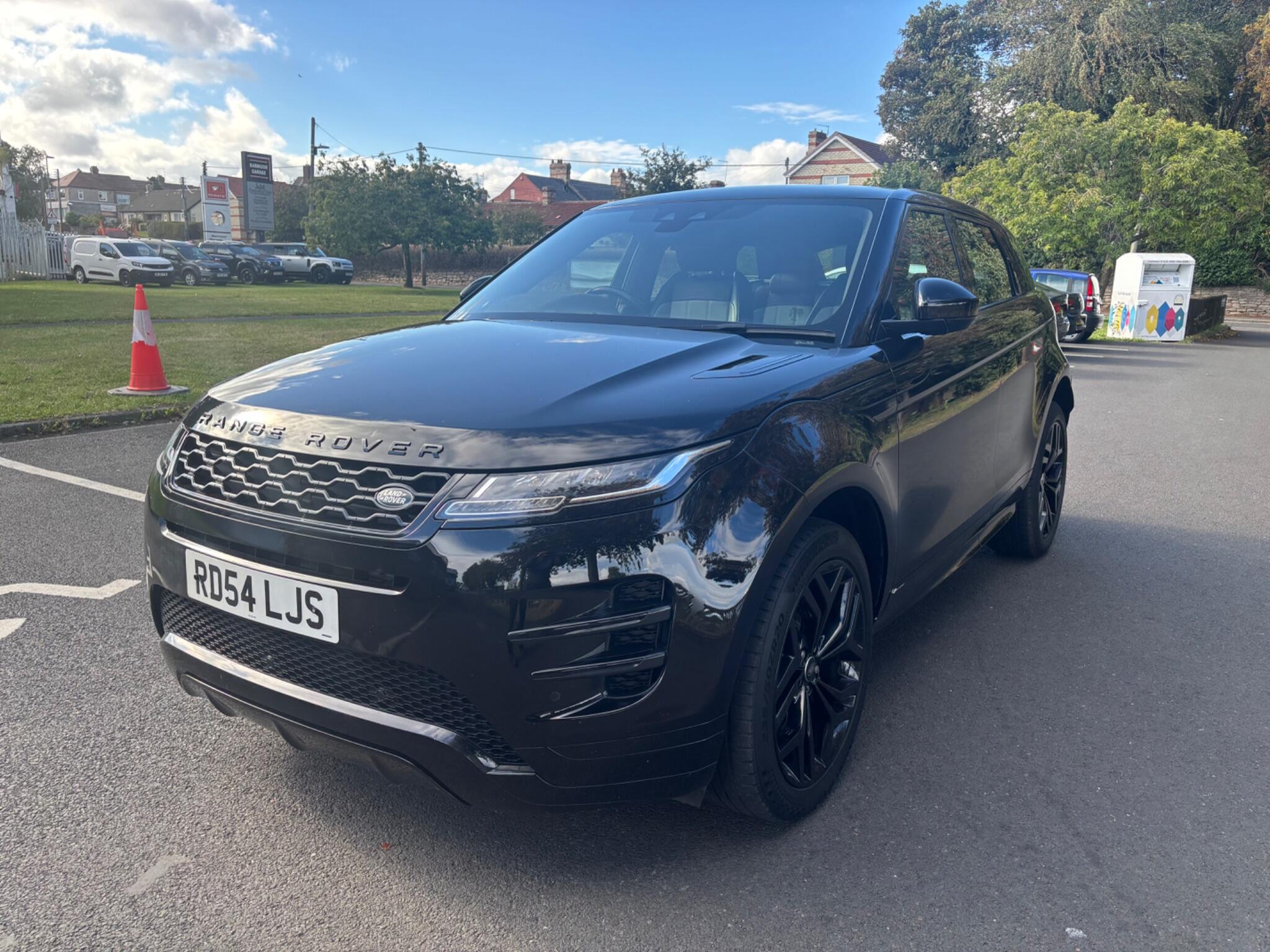 Land Rover Range Rover Evoque view 3