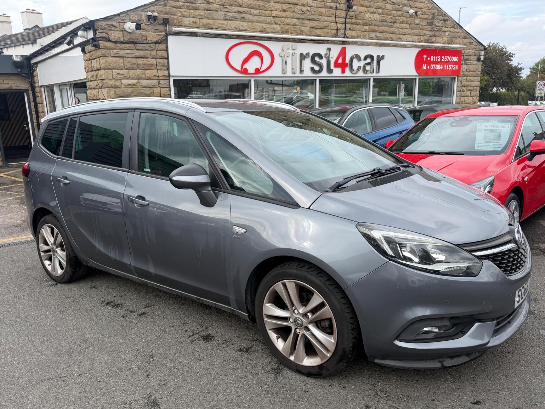 Vauxhall Zafira Tourer main image