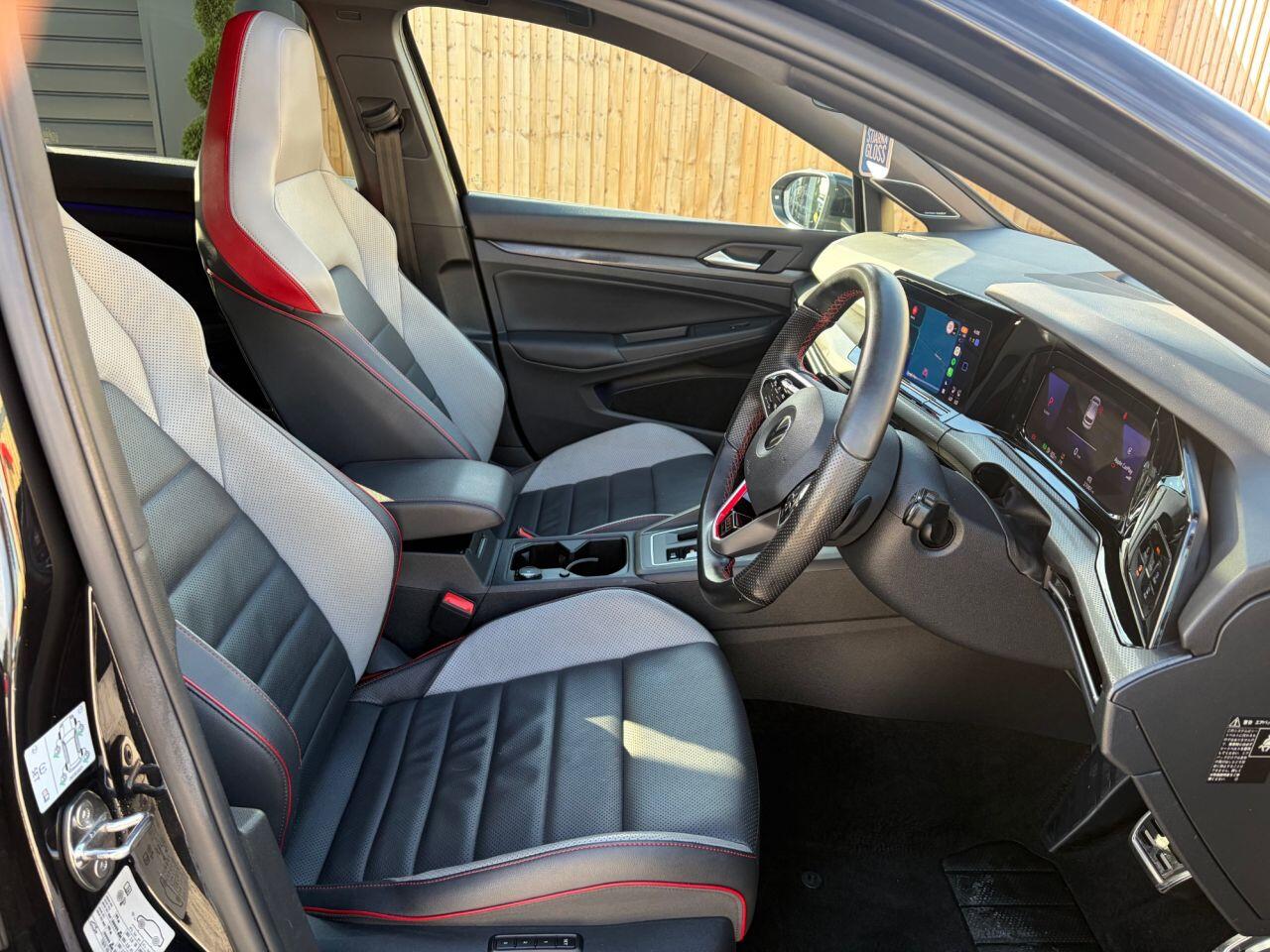 Volkswagen Golf view 14