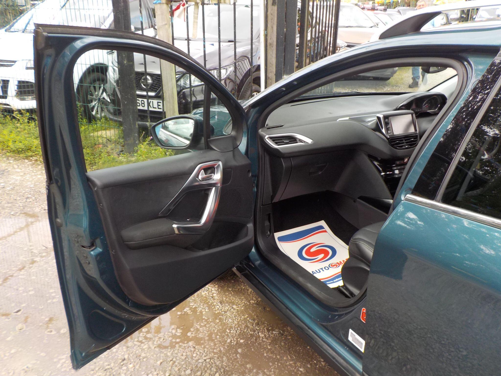 Peugeot 2008 1.6 BlueHDi Allure Euro 6 5dr