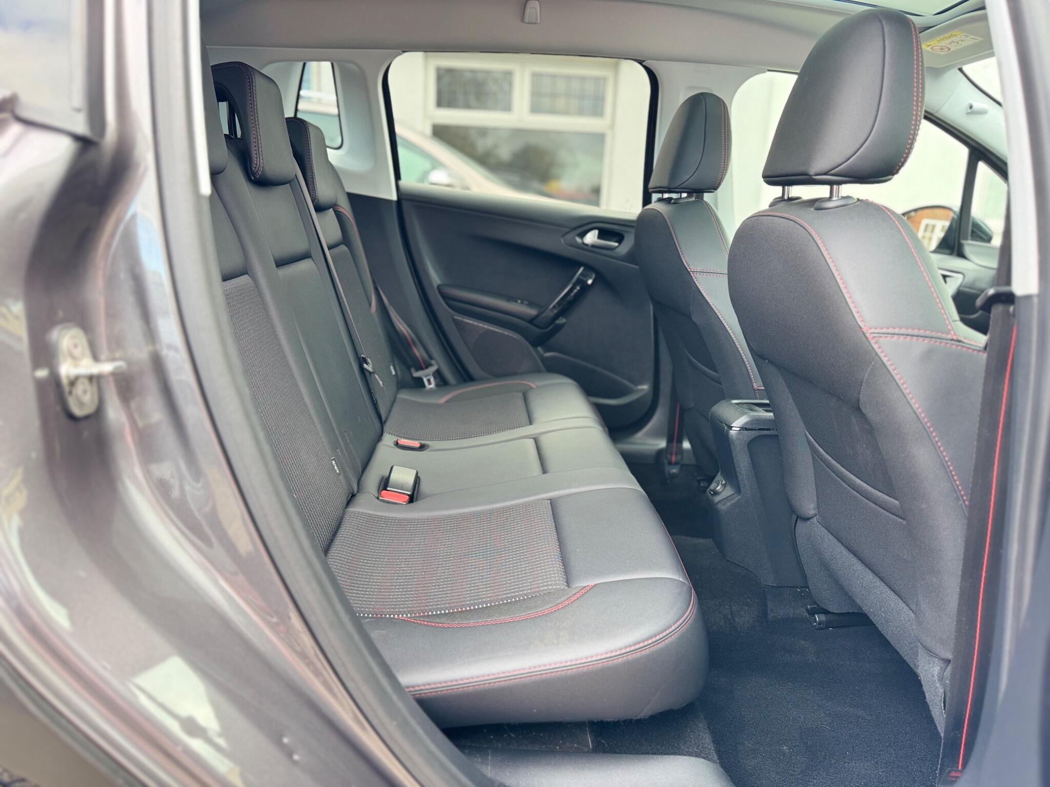 Peugeot 2008 view 27