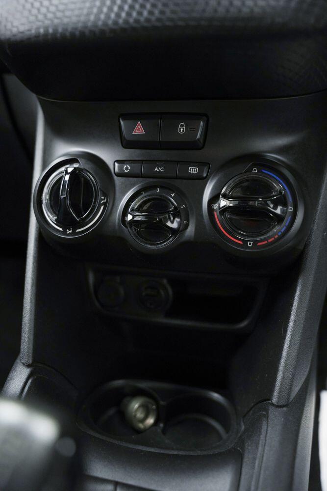 Peugeot 208 view 21
