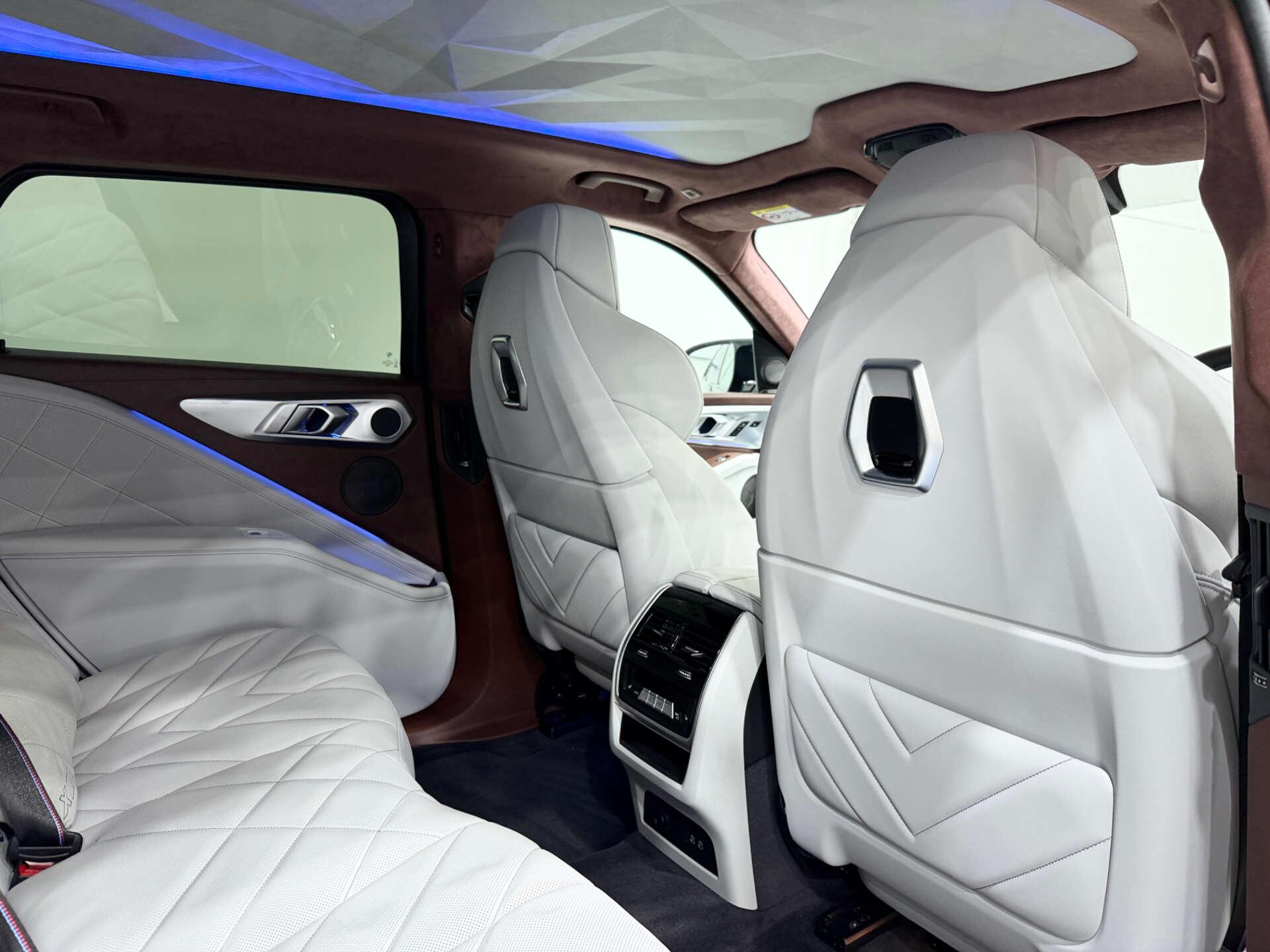 BMW XM view 15