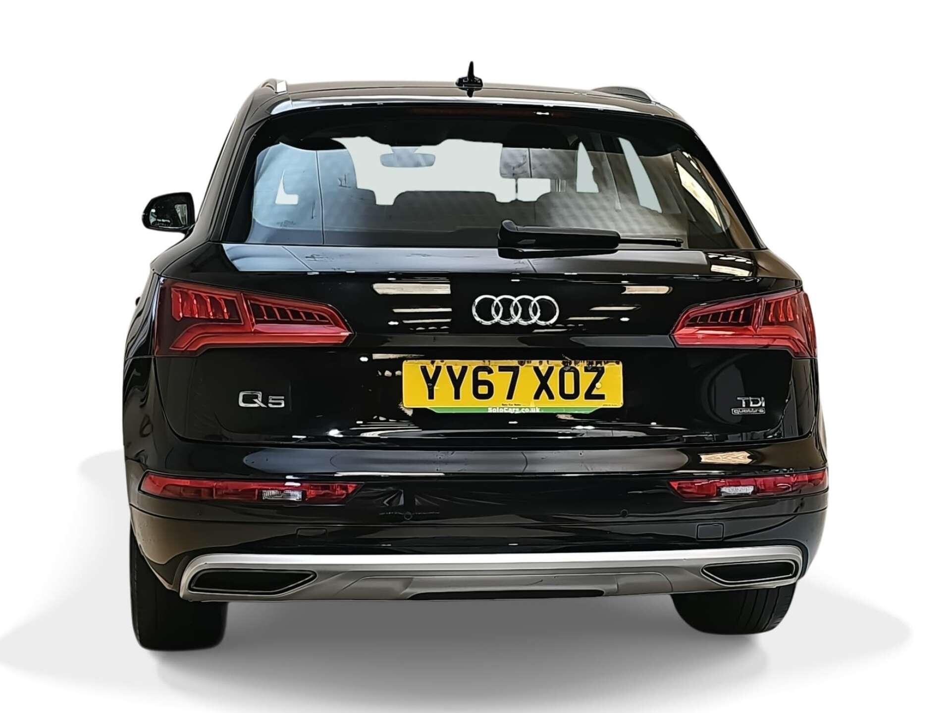 Audi Q5 view 2