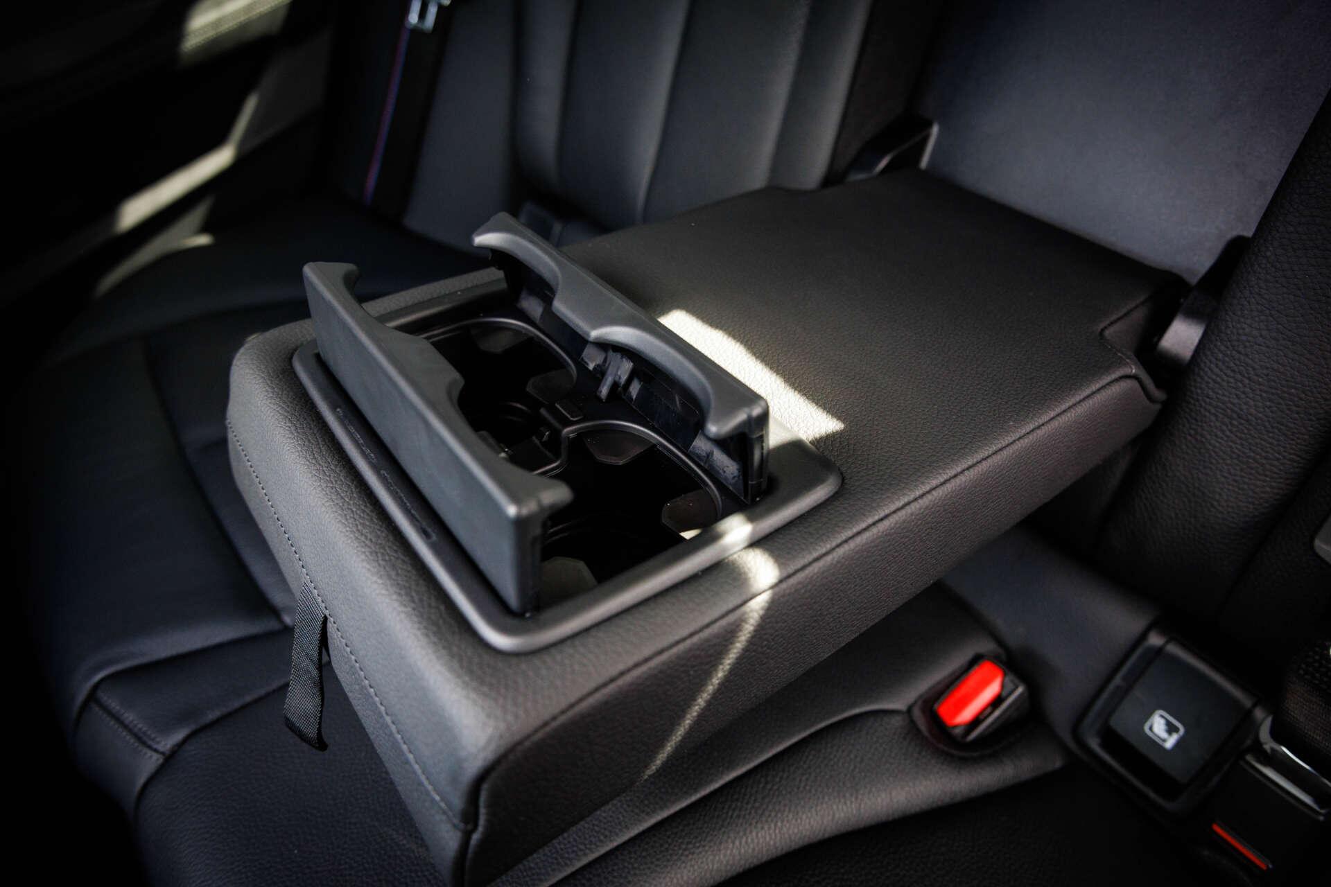 BMW 2 Series view 37