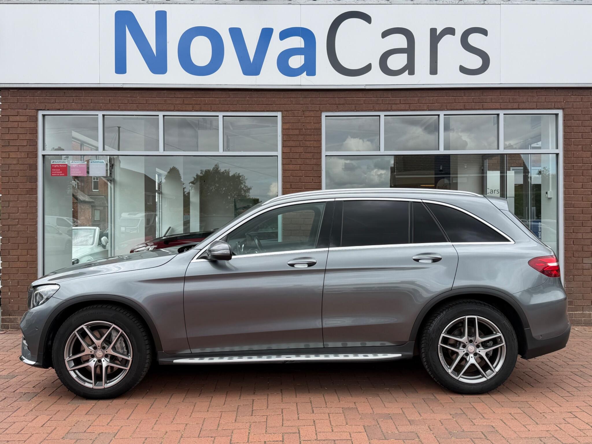 Mercedes-Benz GLC view 3