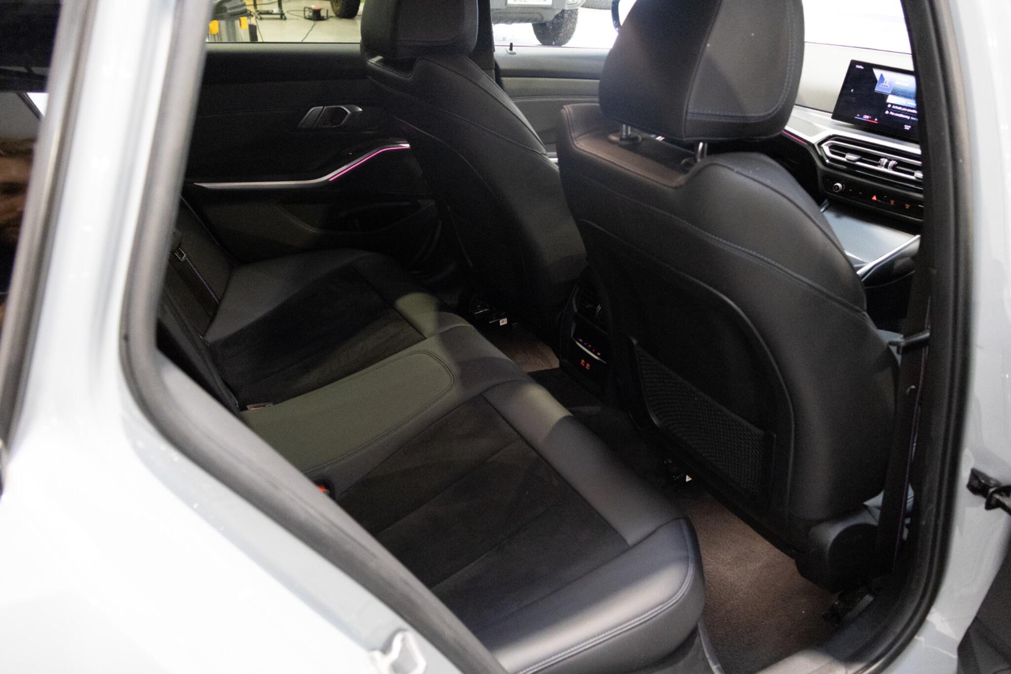 BMW 3 Series view 45