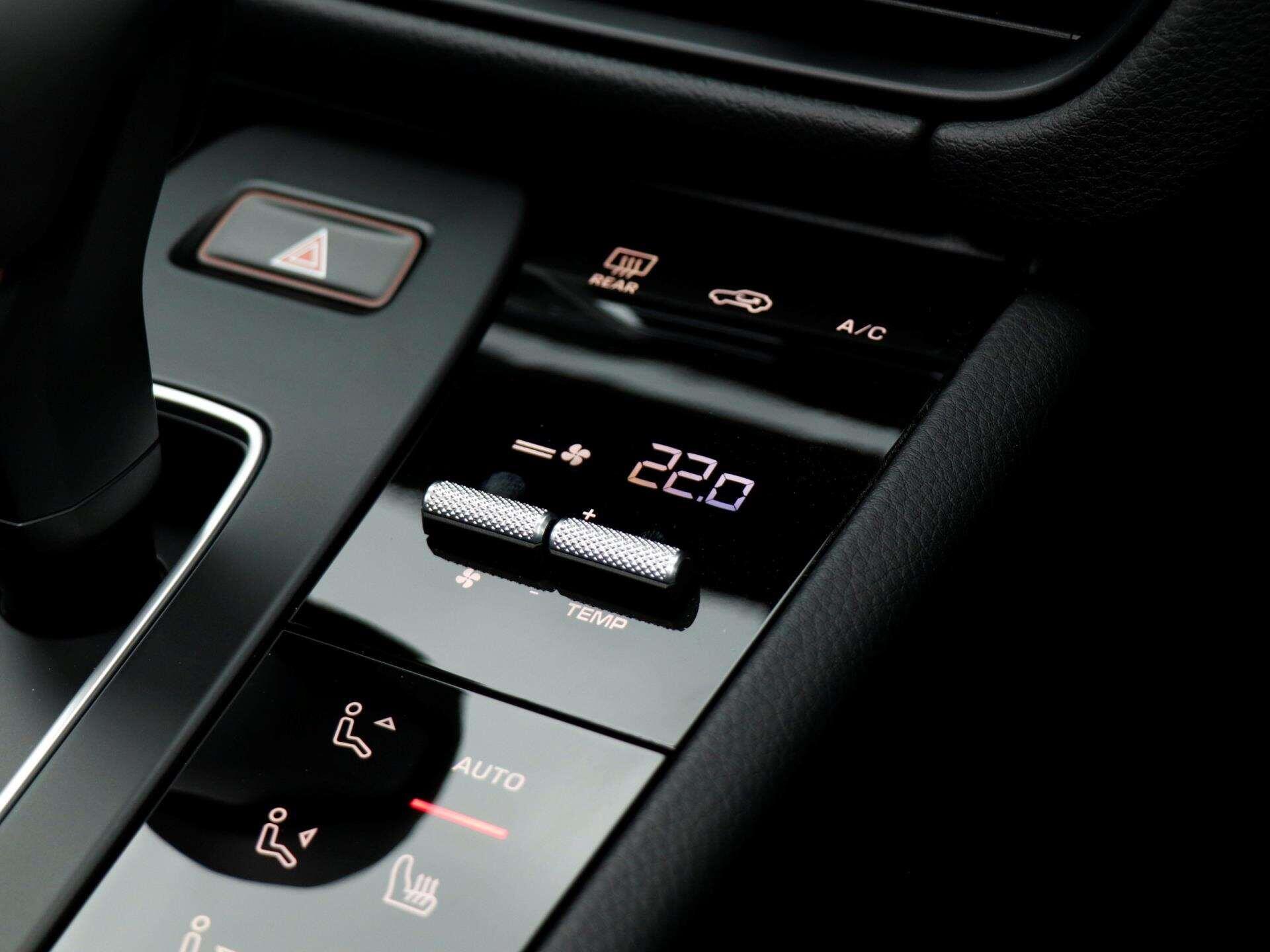 Porsche Macan view 17