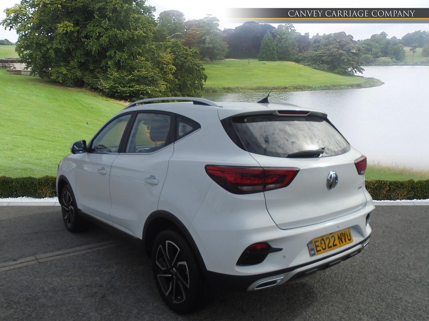 MG ZS view 4