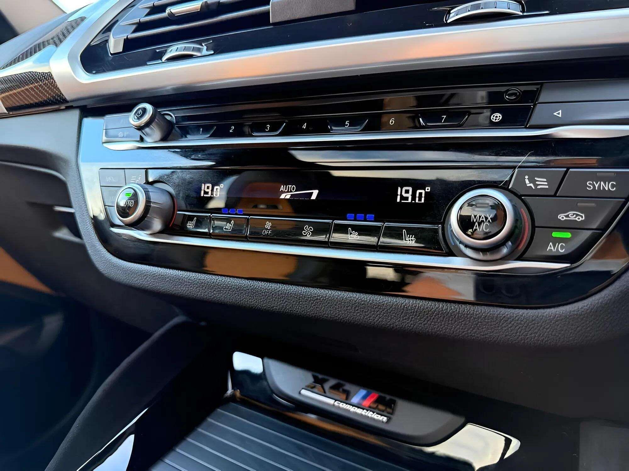 BMW X4 M view 36