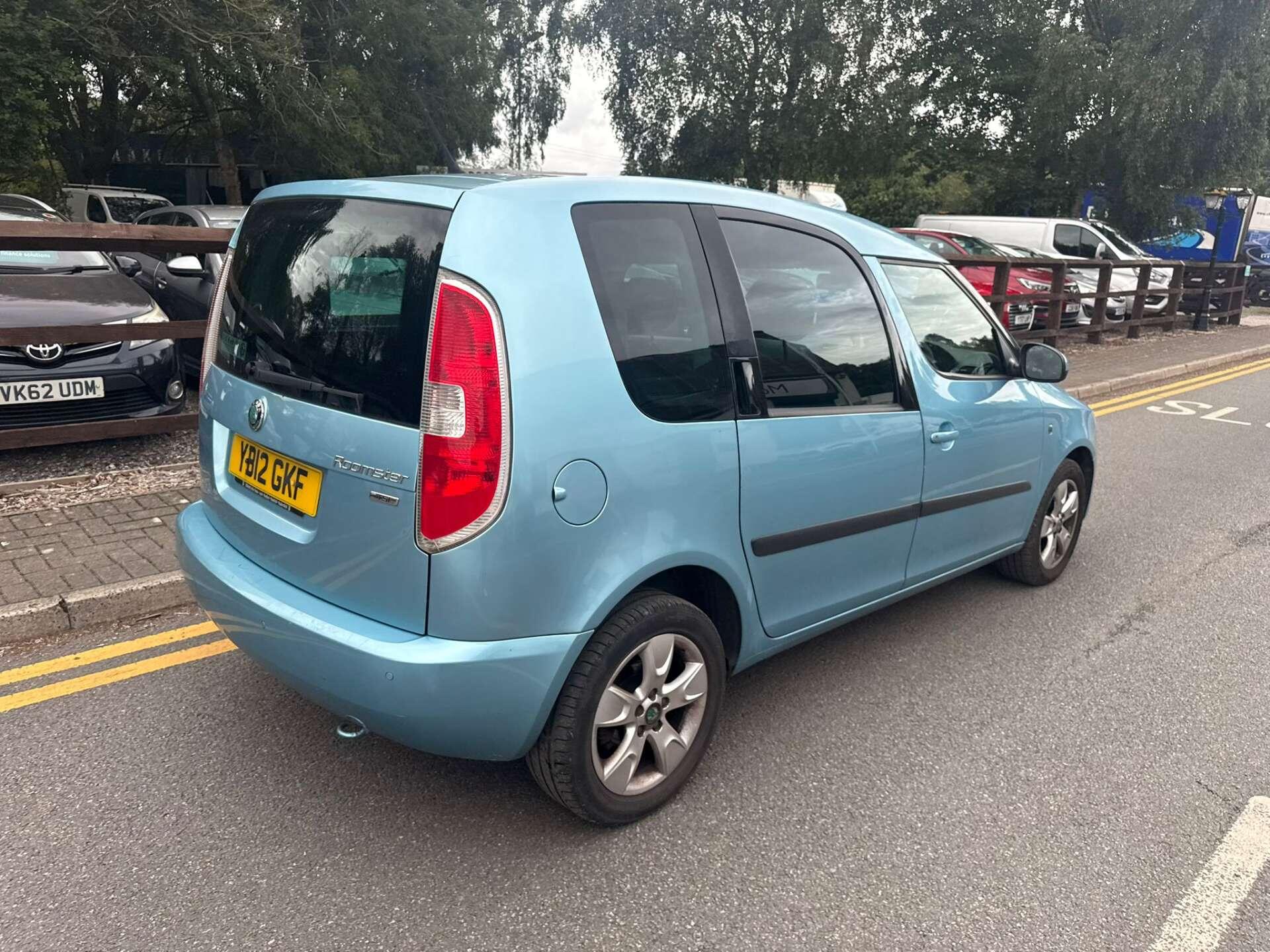 Skoda Roomster view 9