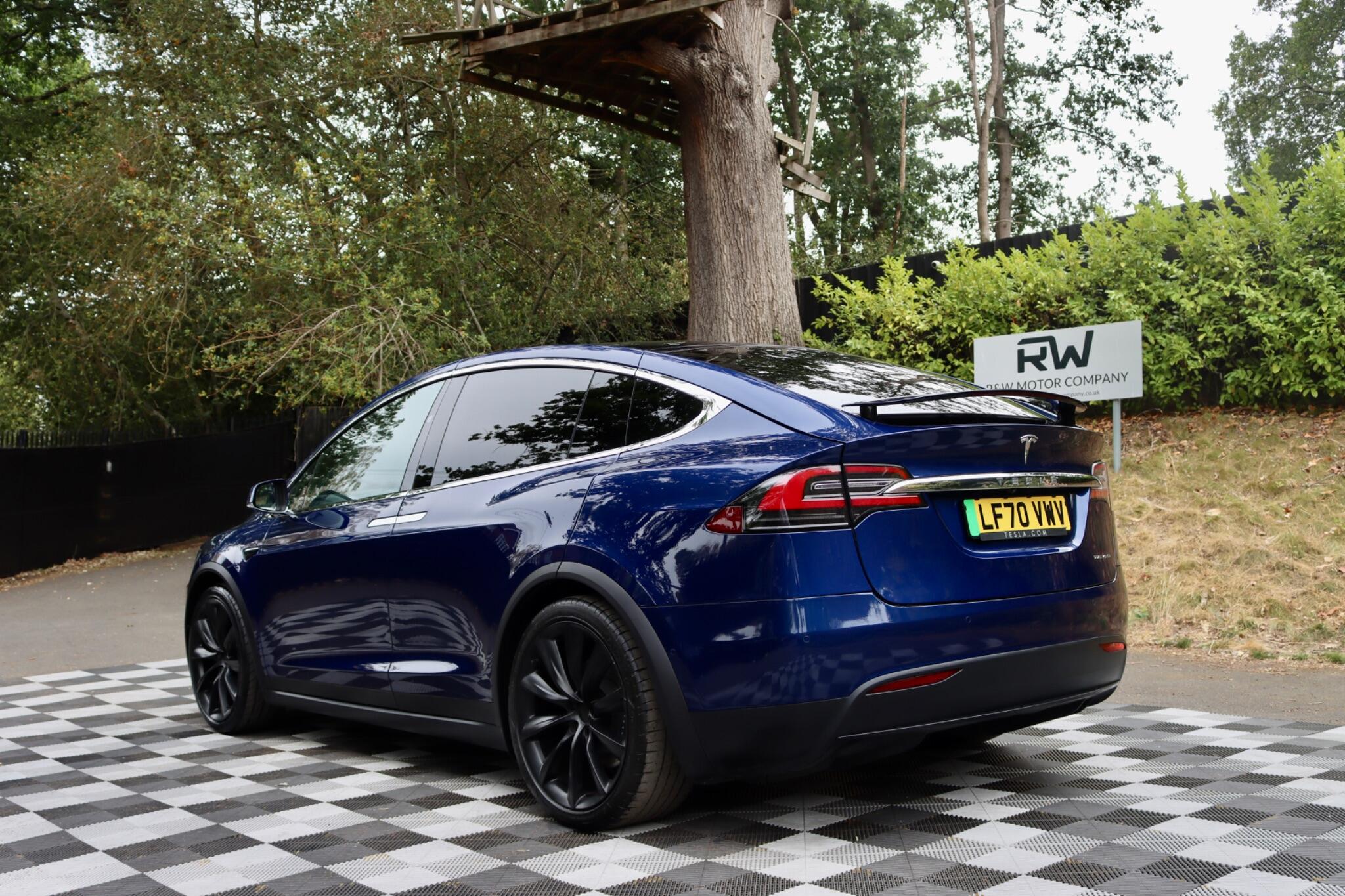 Tesla Model X view 24