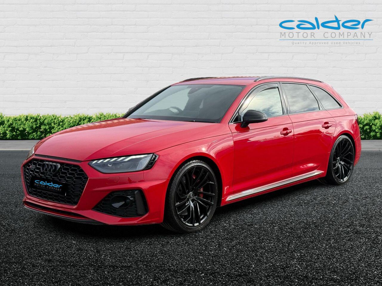 Audi RS4 view 3