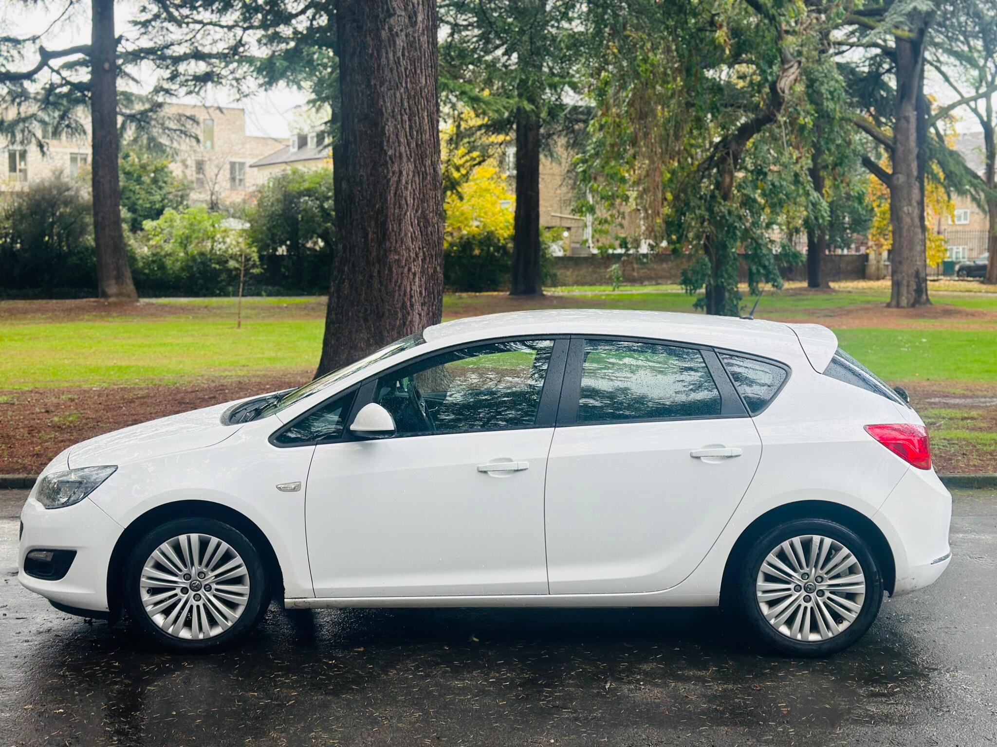 2013 Vauxhall Astra in White for sale
