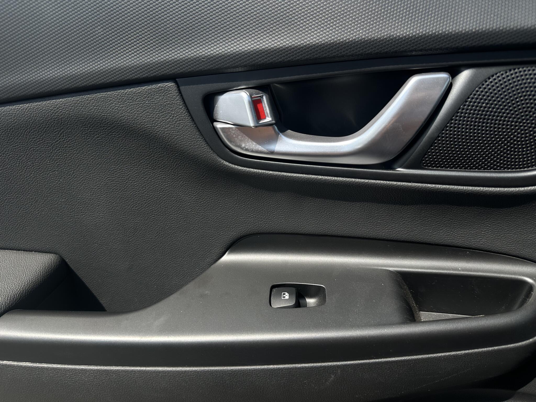 Hyundai Kona view 29