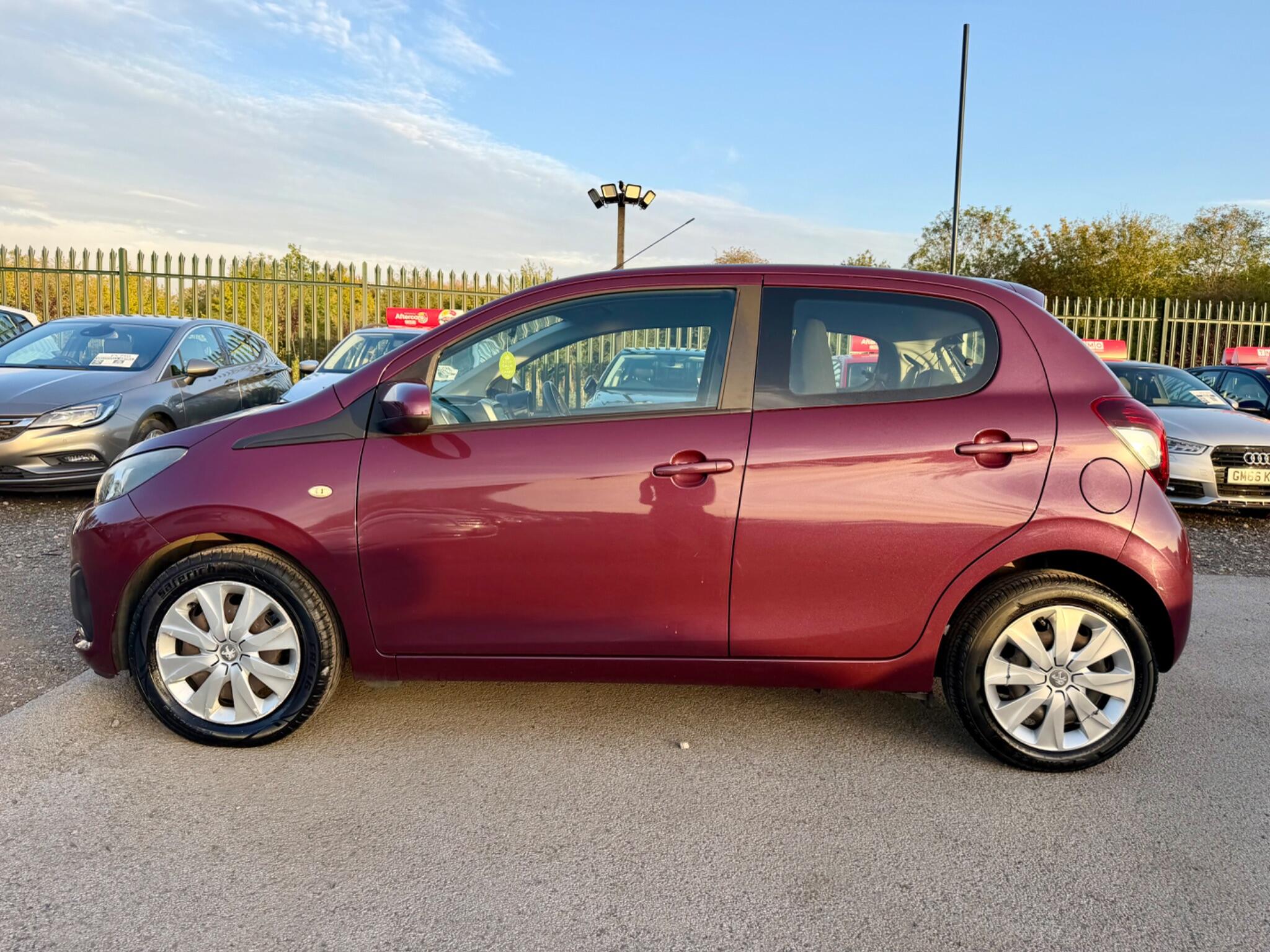 Peugeot 108 view 13
