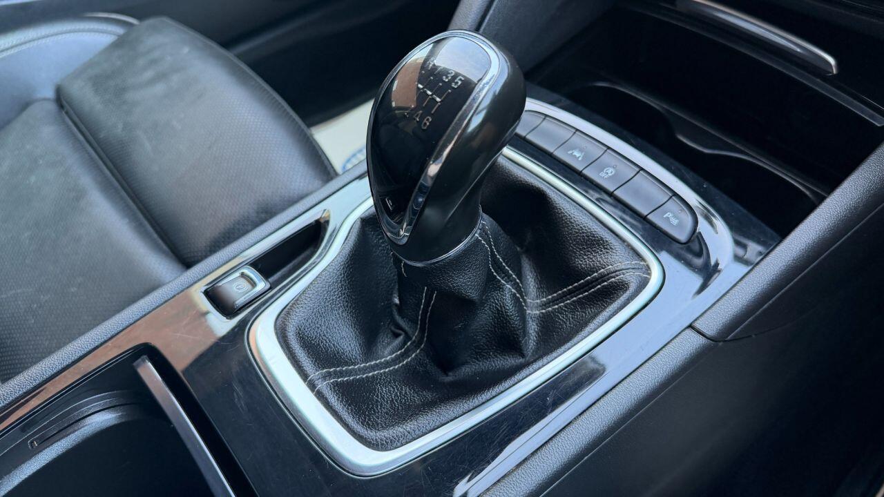 Vauxhall Insignia view 32