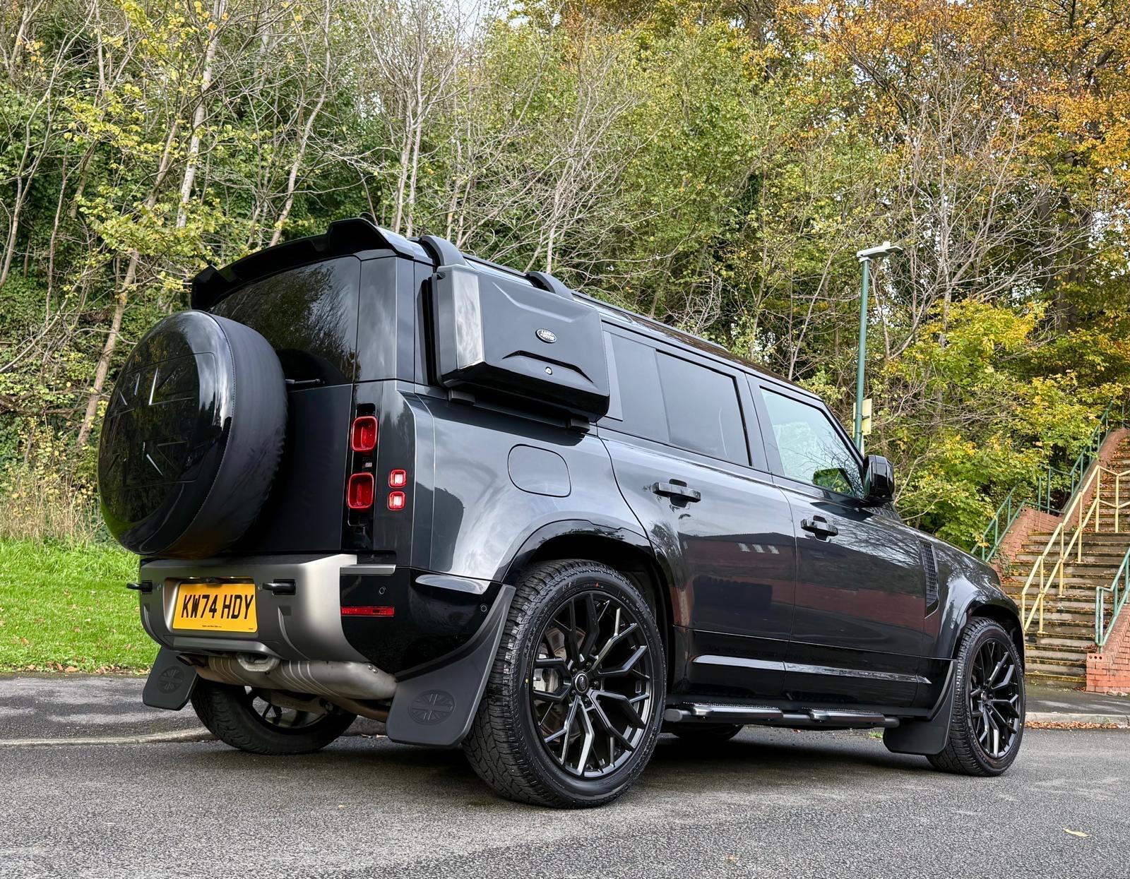 Land Rover Defender view 65