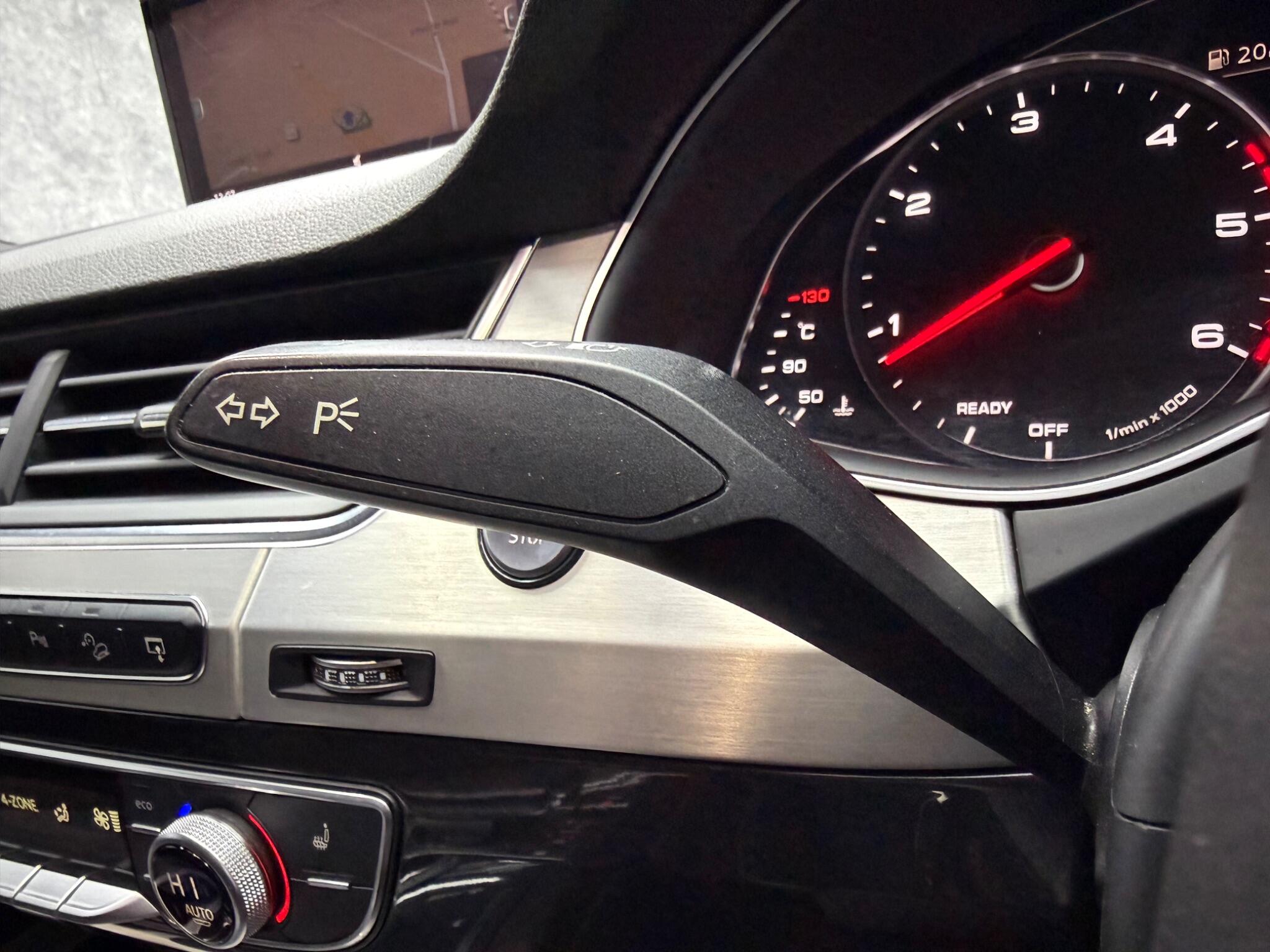 Audi Q7 view 21