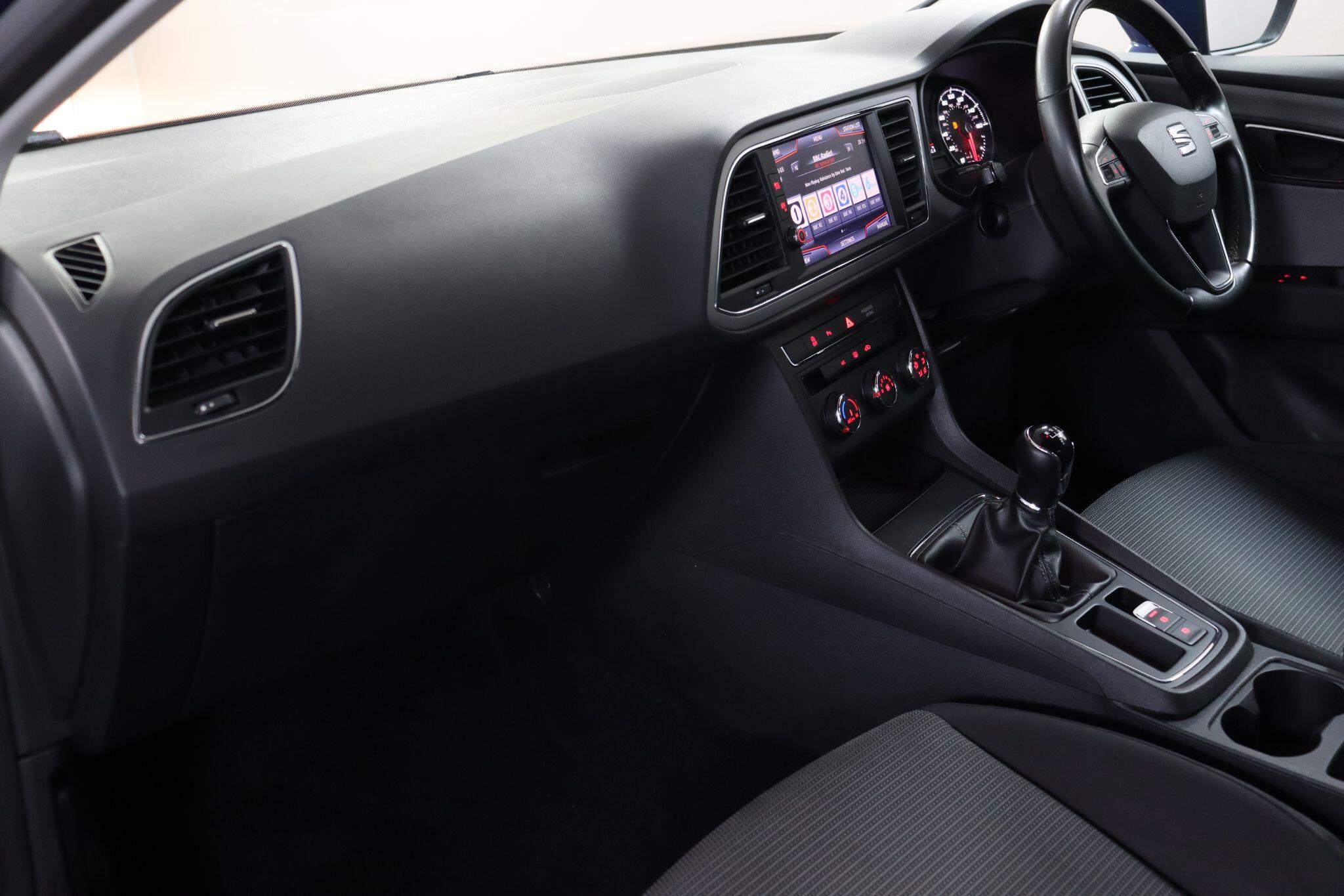 SEAT Leon view 34