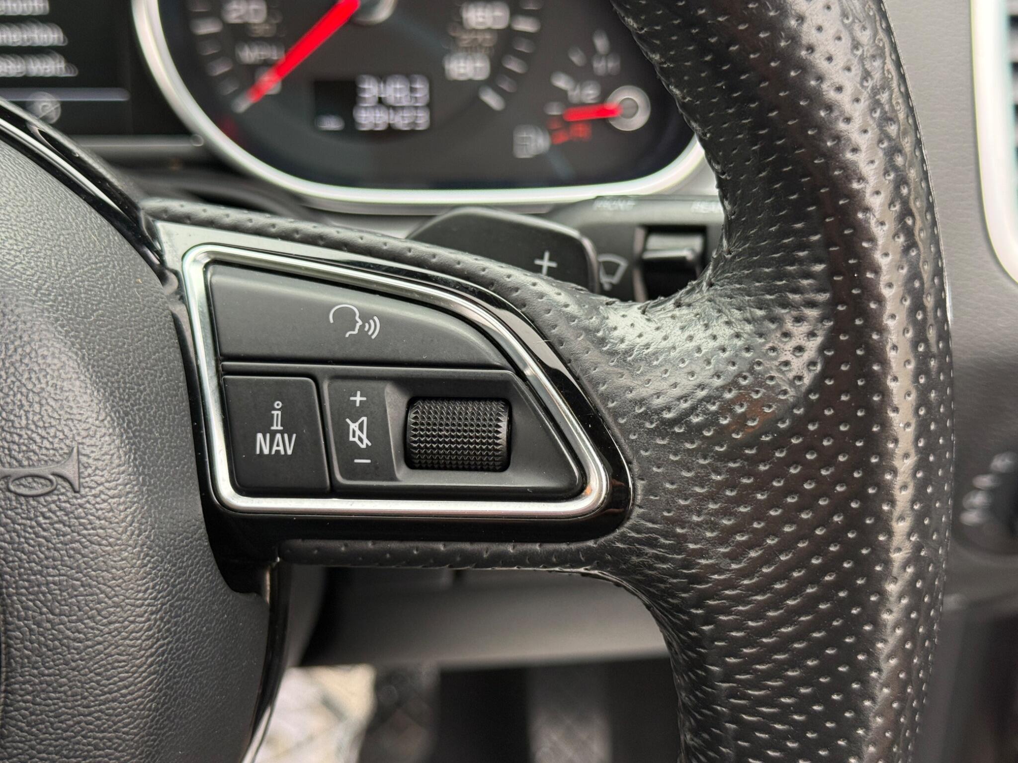 Audi Q7 - Image 79