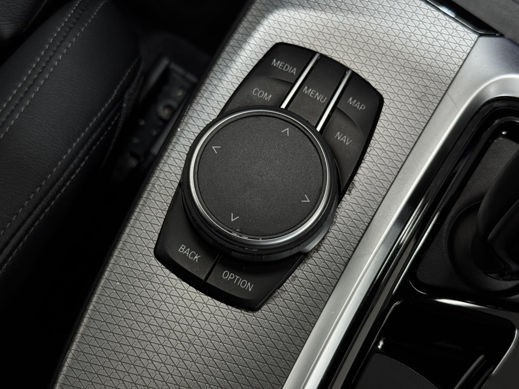 BMW X3 view 34