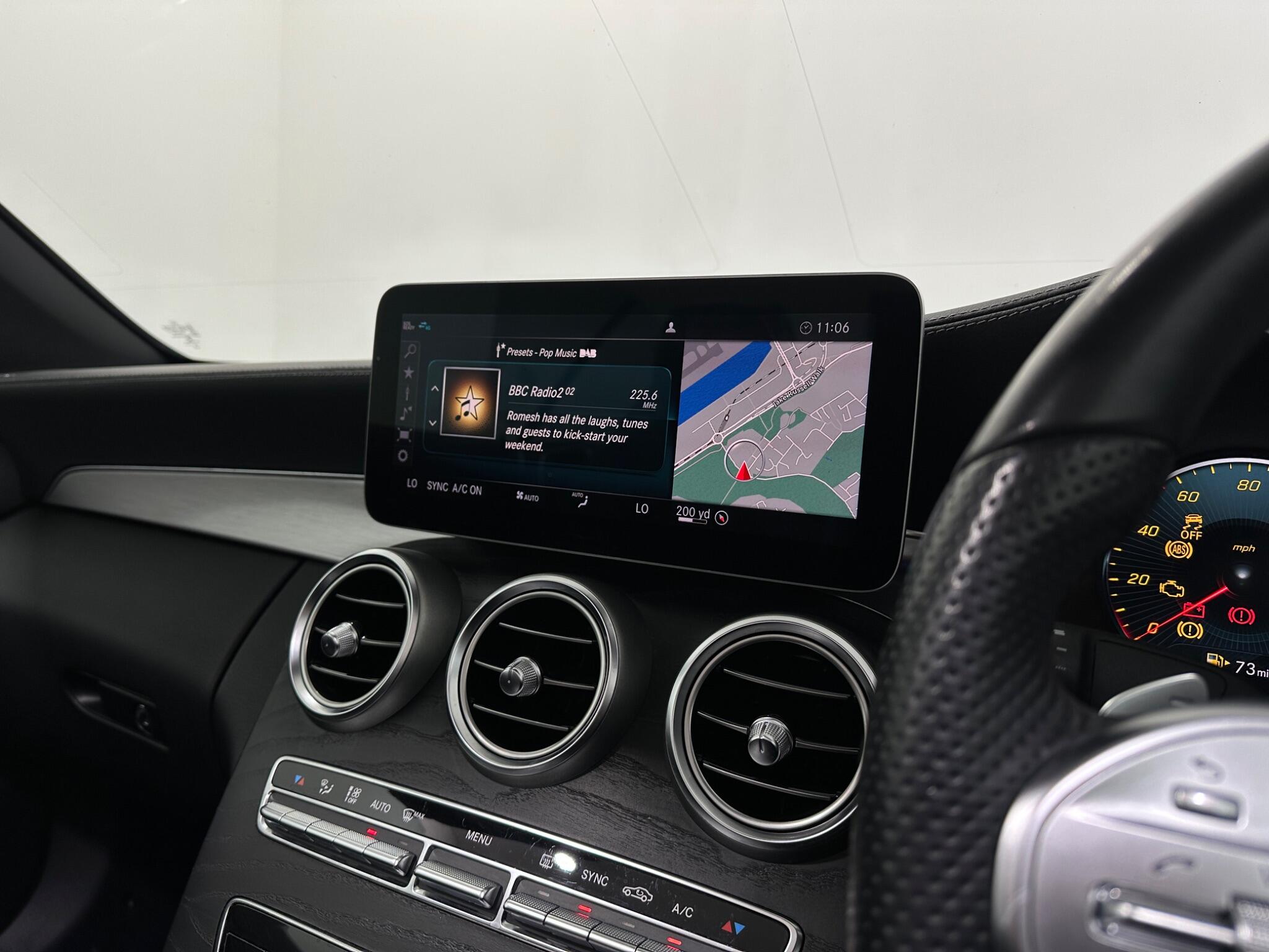 Mercedes-Benz C Class view 28