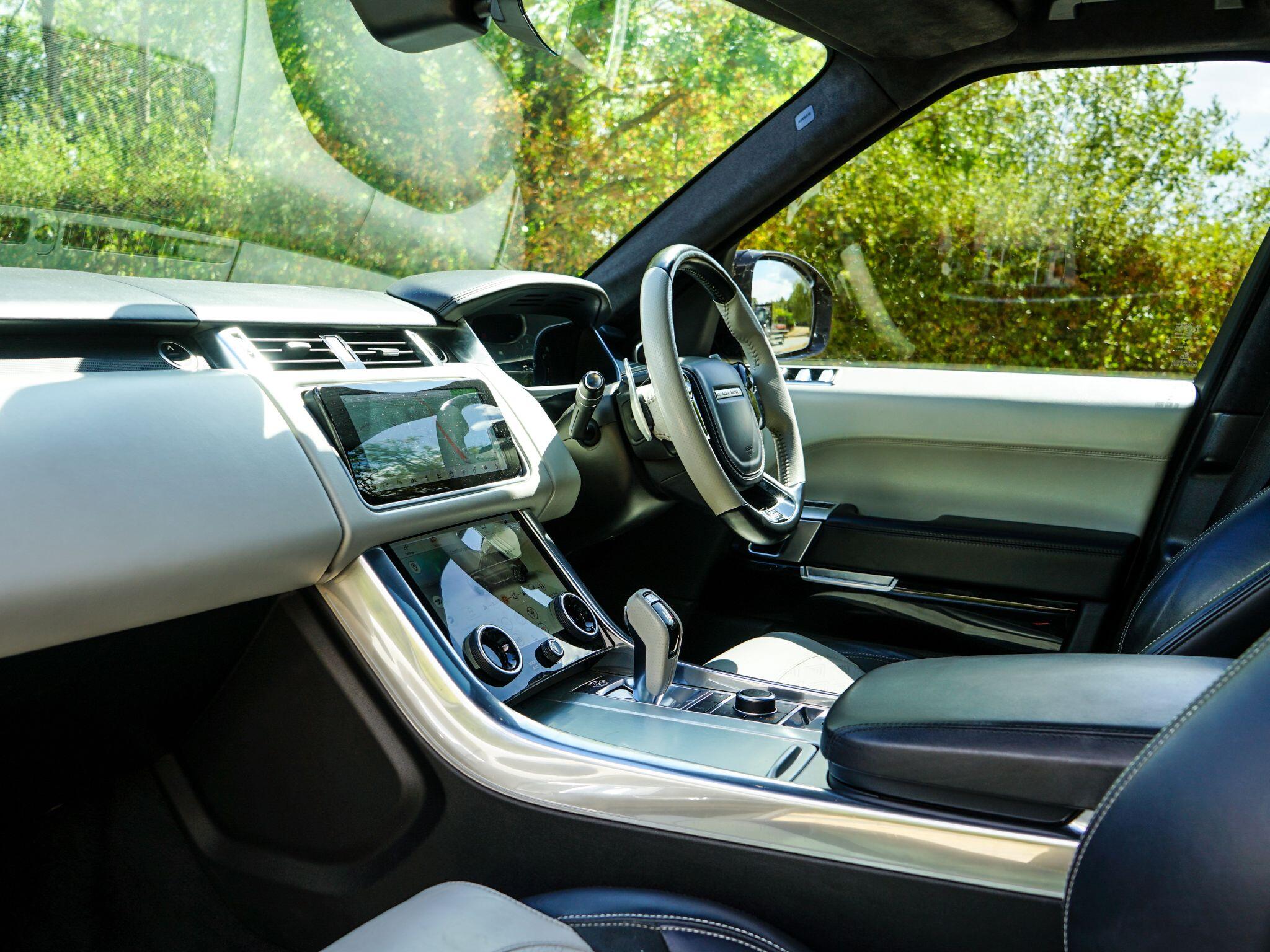 Land Rover Range Rover Sport view 19