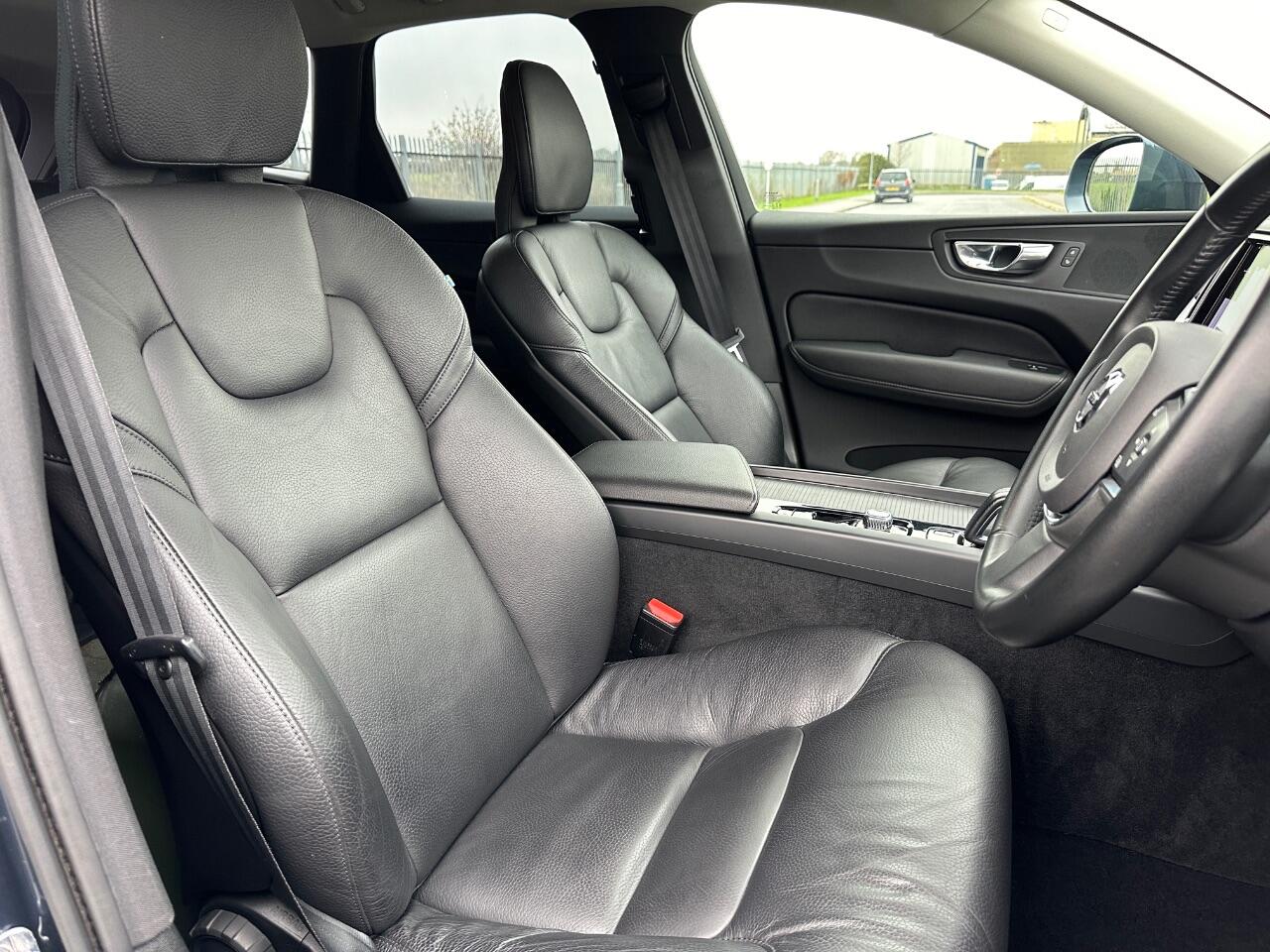 Volvo XC60 view 12
